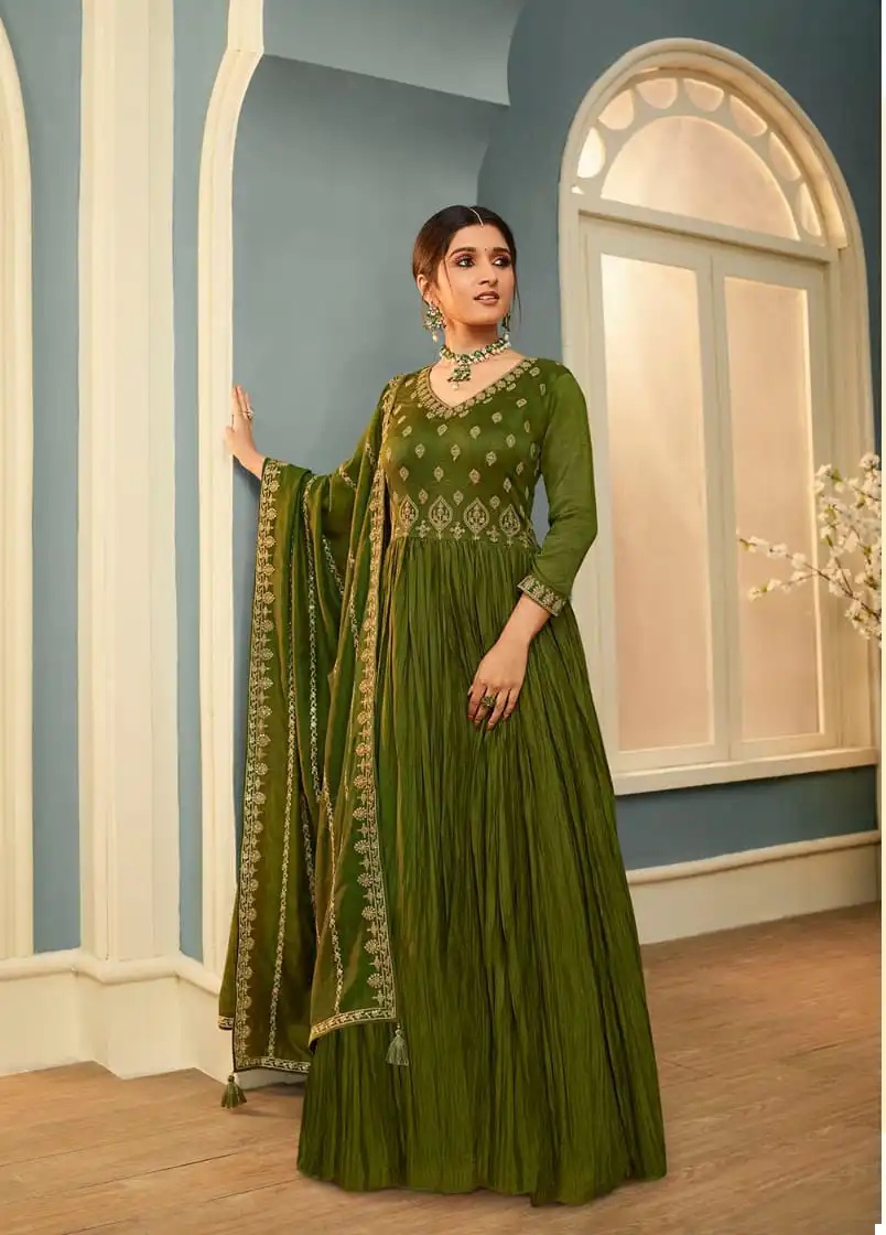 Vinay Tumbaa - Tamanna Crushed Silk Georgette Wholesale Gown With Dupatta Catalog — Wholesale Salwar Suits, MPA wholesale from Surat - Gallery Image 7