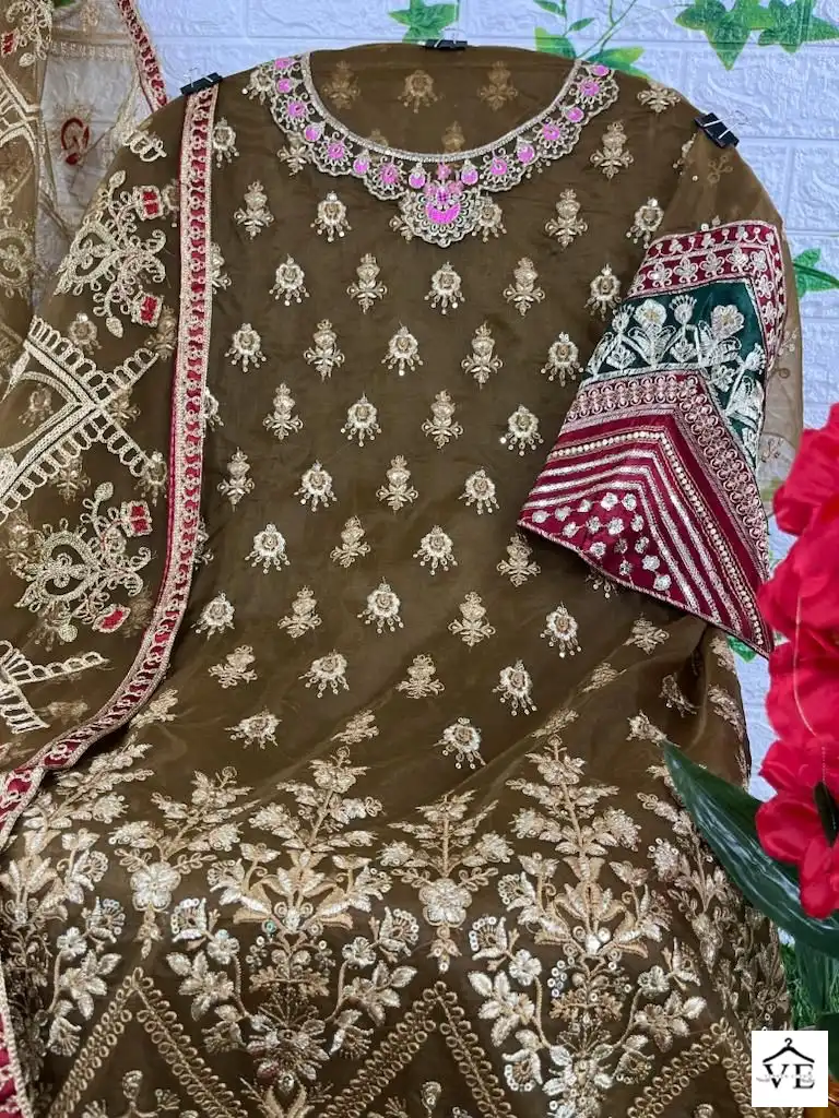 Hoor Tex H-85 A To D Heavy Organza Wholesale Pakistani Suits Catalog — Wholesale Salwar Suits, MPA wholesale from Surat - Gallery Image 9
