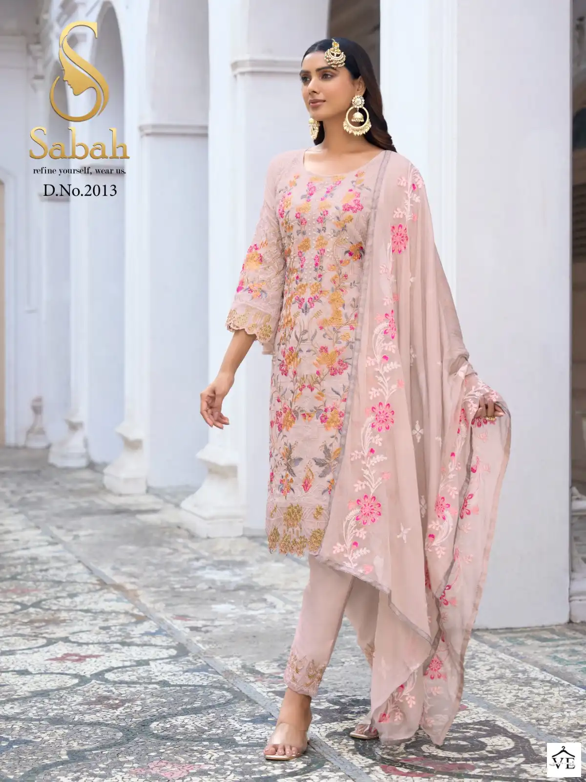 Sabah Inayat Heavy Faux Georgette Wholesale Pakistani Suits Catalog - Image 6