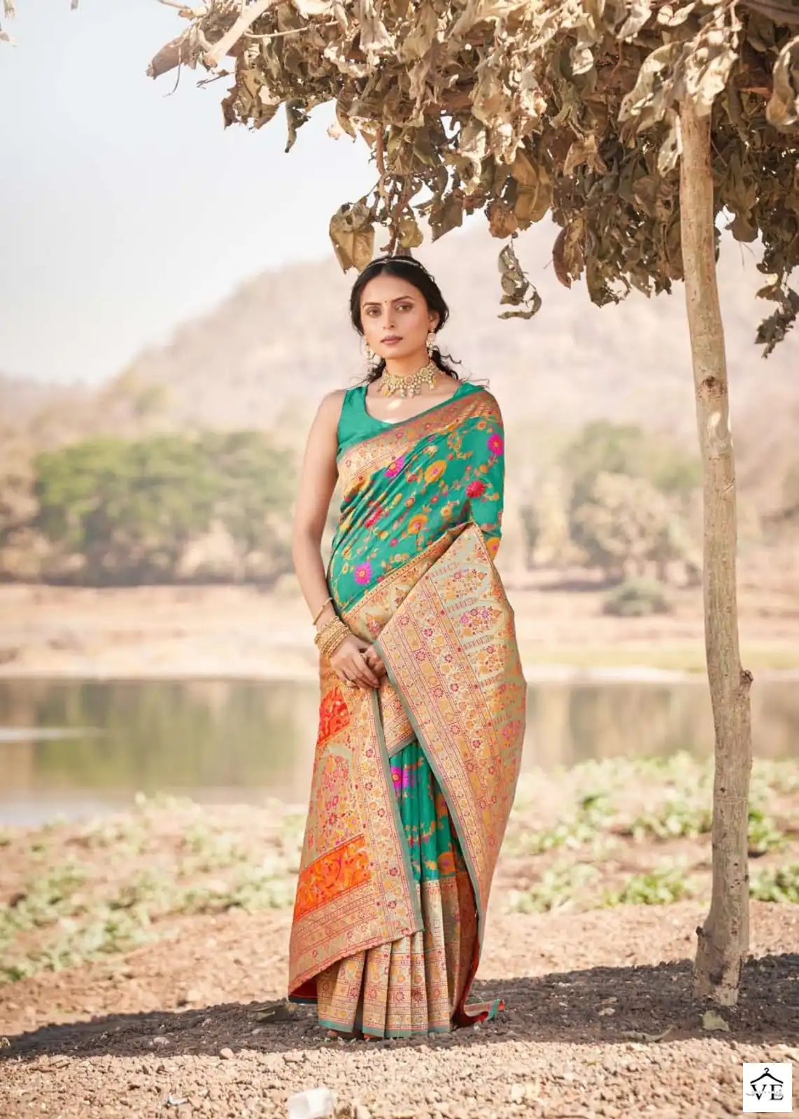 The Fabrica Kashmiri Vol 2 Pure Kashmiri Modal Weaving Wholesale Saree Catalog — Wholesale Sarees, MPA wholesale from Surat - Gallery Image 4