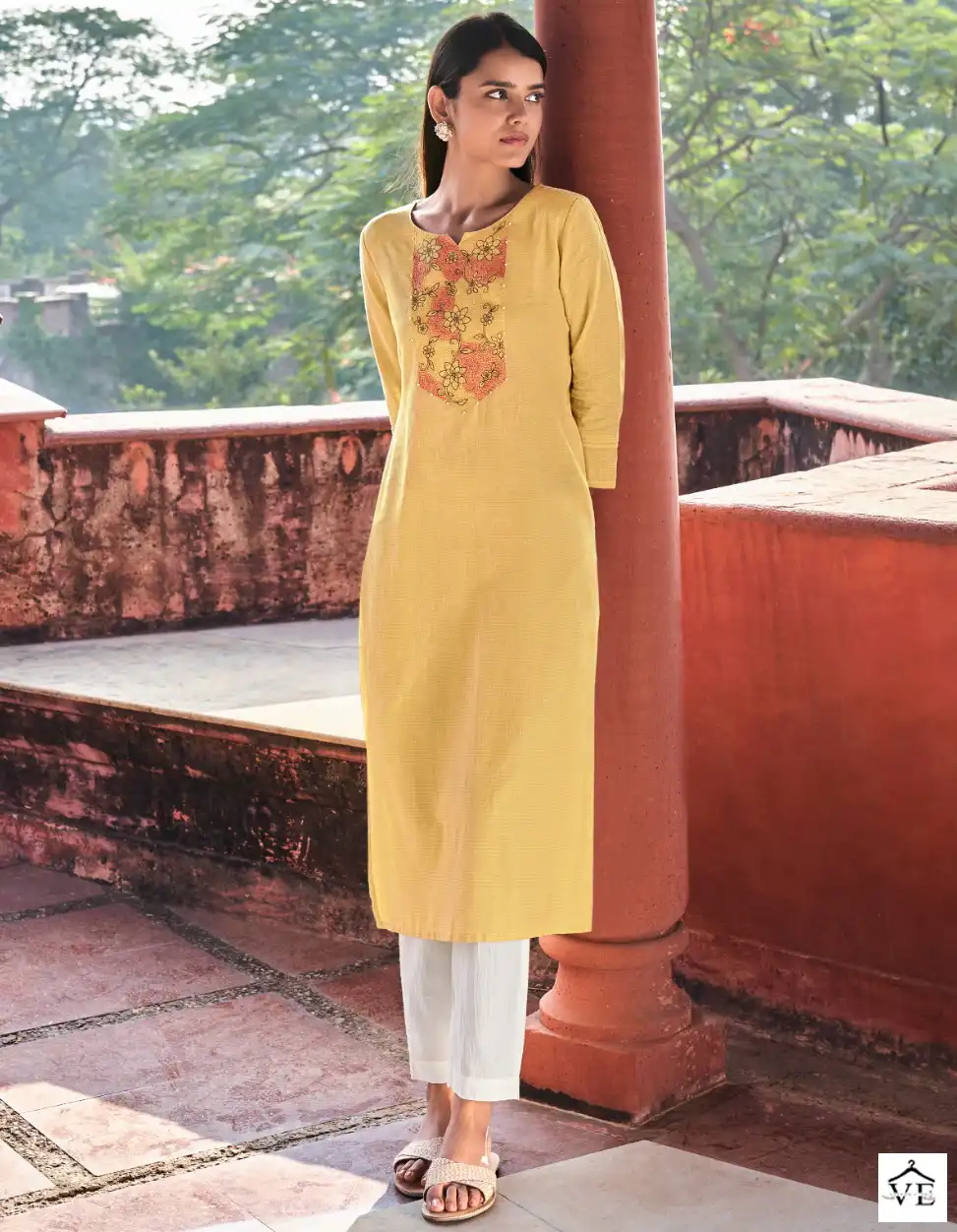 Four Buttons Raina Pure Cotton Wholesale Kurti Catalog — Wholesale Kurtis, MPA wholesale from Surat — view 1
