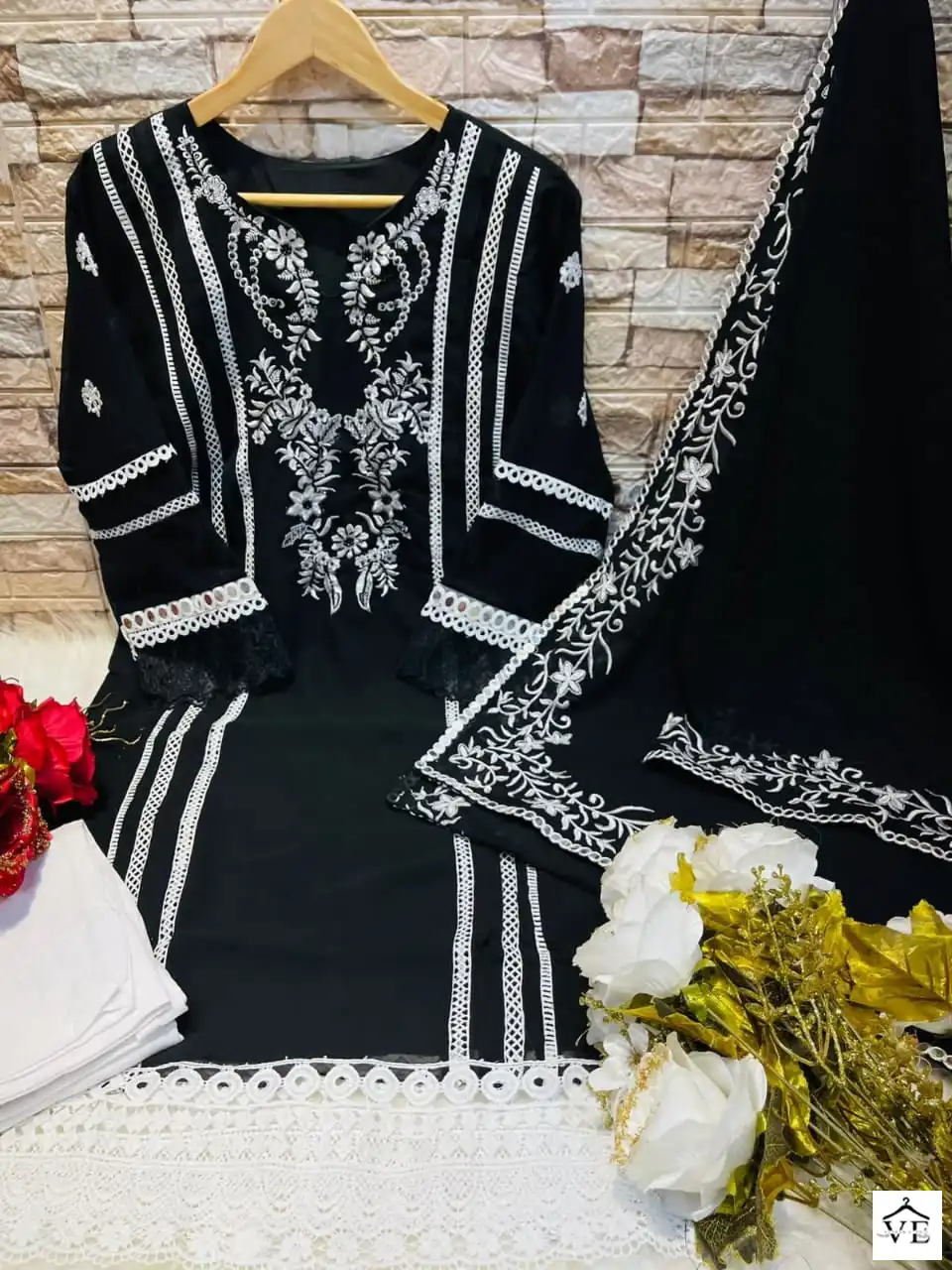 Vardan Ethnic D.No-117 Pure Georgette Wholesale Readymade Pakistani Suit Catalog — Wholesale Salwar Suits, MPA wholesale from Surat - Gallery Image 9