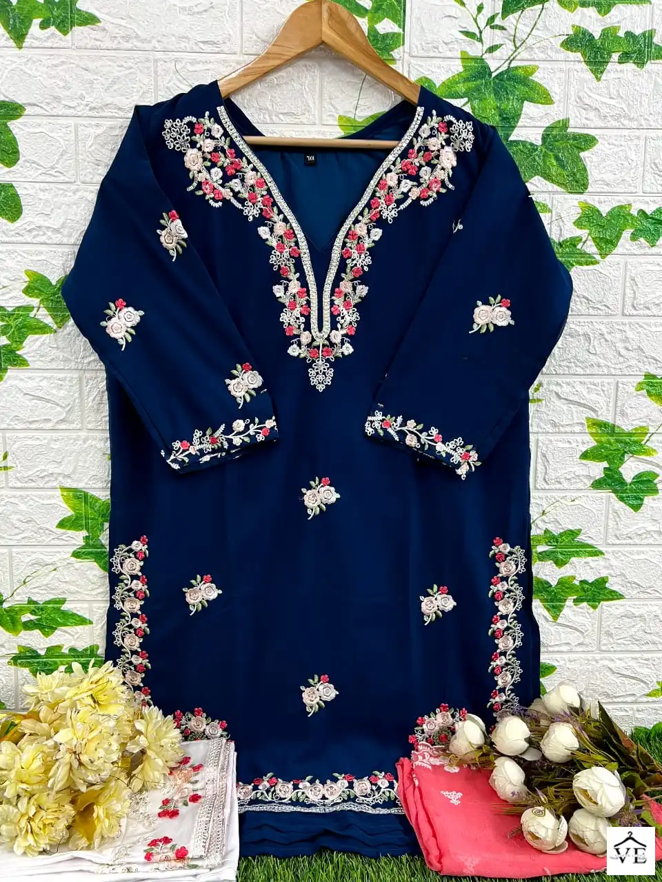 Dinsaa 194 Faux Georgette Wholesale Pakistani Readymade Salwar Suit Catalog — Wholesale Salwar Suits, MPA wholesale from Surat — view 8