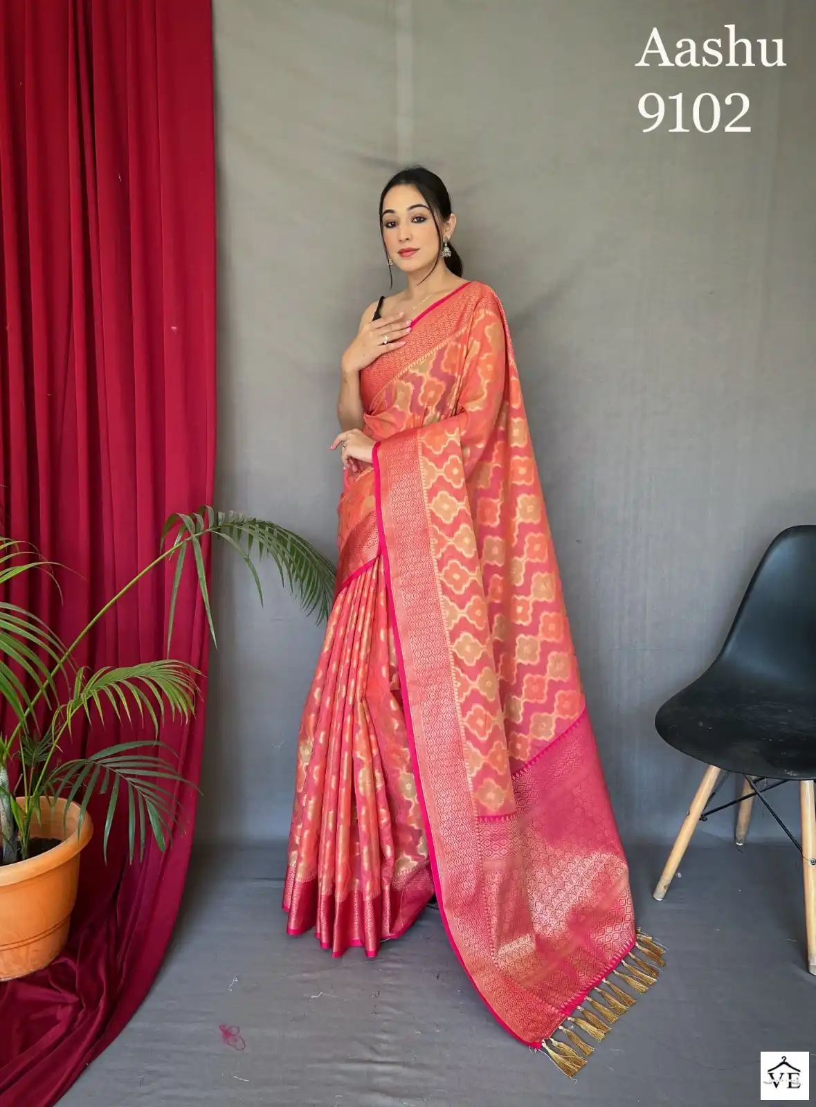 Vardan Ethnic Aashu Tissue Silk Wholesale Sarees Catalog — Wholesale Sarees, MPA wholesale from Surat - Gallery Image 4