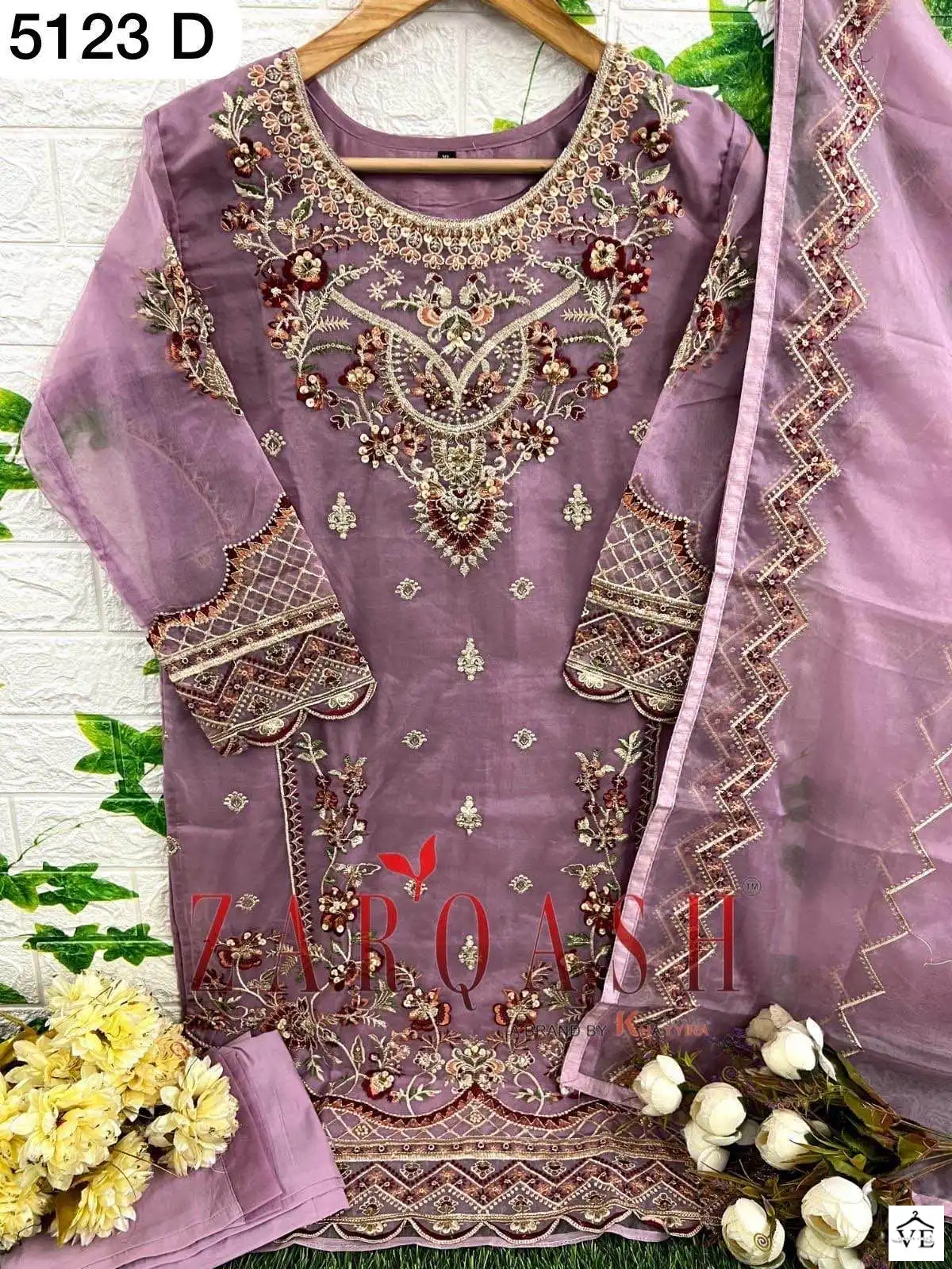 Zarqash Z 5123 Organza Wholesale Pakisdtani Readymade Salwar Suit Catalog — Wholesale Salwar Suits, MPA wholesale from Surat - Gallery Image 5