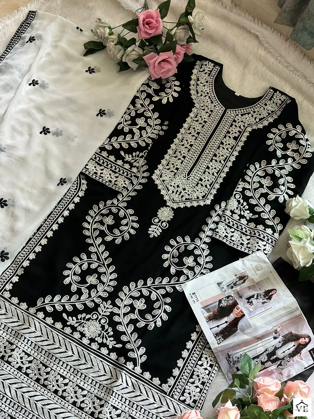 Ziaaz Code 331 Semi Stitched Georgette Wholesale Pakistani Salwar Suit Catalog — Wholesale Salwar Suits, MPA wholesale from Surat — view 4