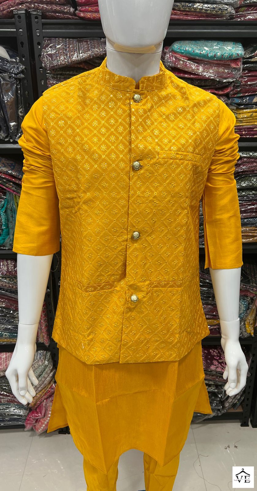 Banwery Manyavar Heavy Banglori Silk Wholesale Kurta Pajama With Koti Catalog — Wholesale, Banwery wholesale from Surat - Gallery Image 13
