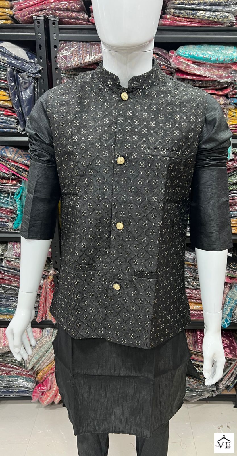 Banwery Manyavar Heavy Banglori Silk Wholesale Kurta Pajama With Koti Catalog — Wholesale, Banwery wholesale from Surat - Gallery Image 14