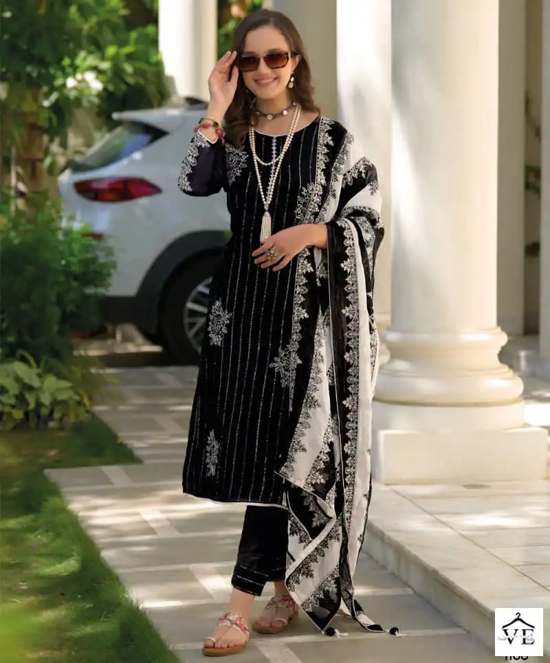 Zaveri Noor Heavy Organza Wholesale Readymade Pakistani Suits Catalog — Wholesale Salwar Suits, MPA wholesale from Surat — view 1