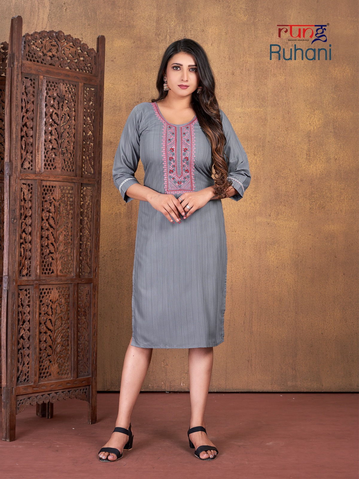 Rung Ruhani Heavy Wiving Linning Rayon Wholesale Kurtis Catalog — Wholesale Kurtis, MPA wholesale from Surat - Gallery Image 4