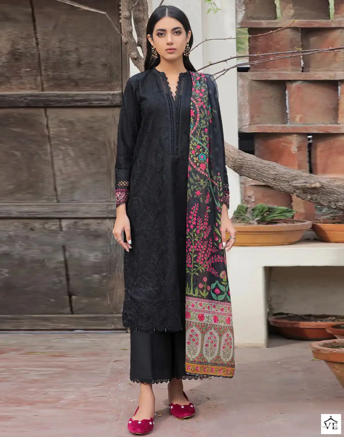 Al_Khushbu Seran Vol 1 Cambric Cotton Wholesale Pakistani Suits Catalog — Wholesale Salwar Suits, MPA wholesale from Surat — view 1