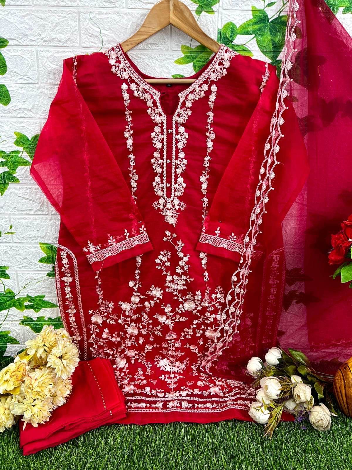 Zarqash Z 142 Georgette Wholesale Pakistani Readymade Salwar Suit Catalog — Wholesale Salwar Suits, MPA wholesale from Surat - Gallery Image 2