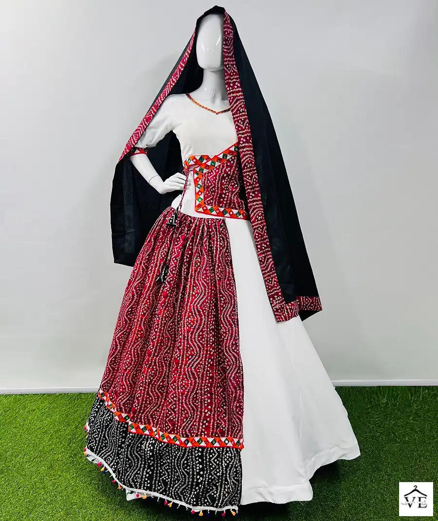 Aawiya AWY-7046 Pure Cotton Silk Wholesale Navratri Chaniya Choli