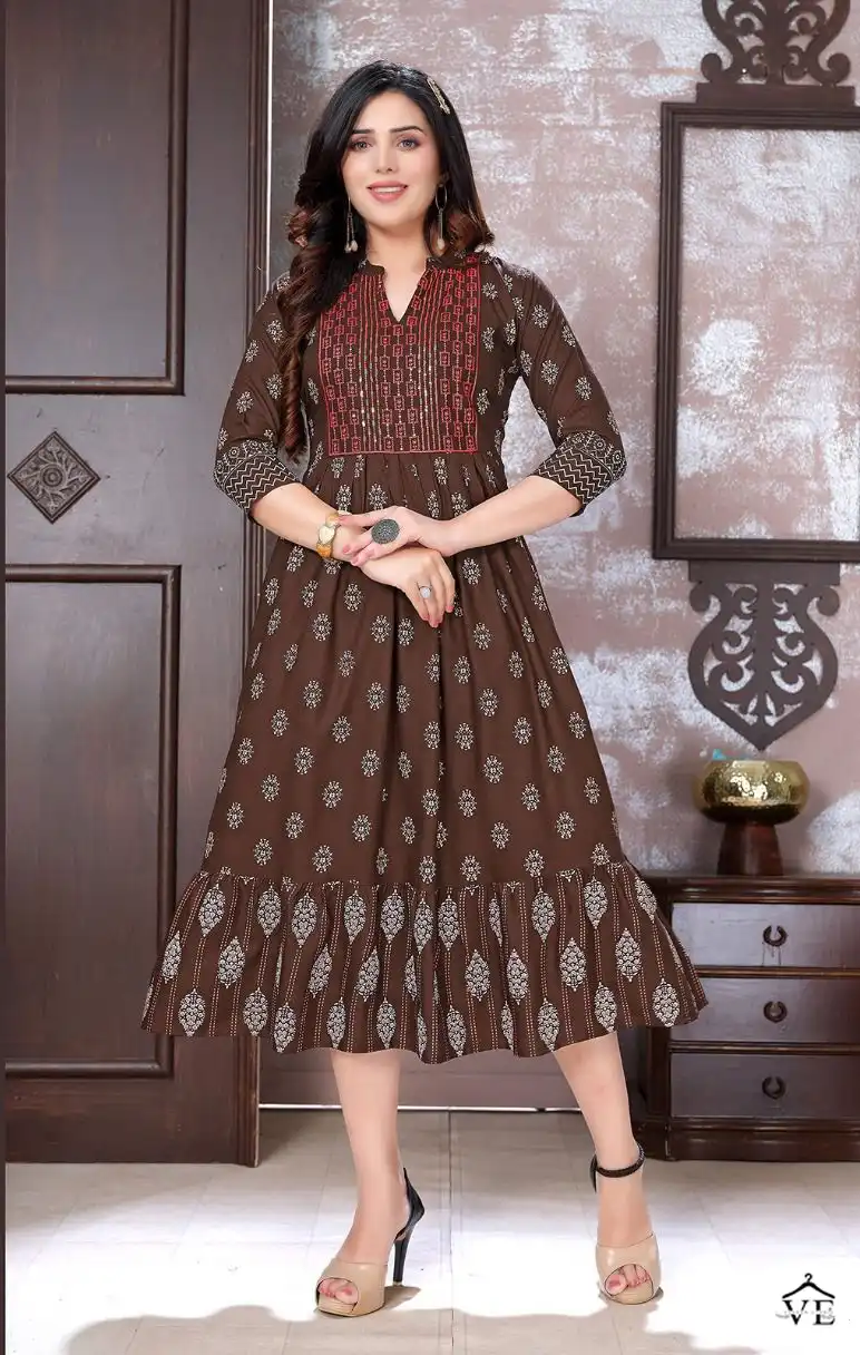 Vardan Ethnic Beauty Queen 1St Eddition 14 Kg Rayon Wholesale Long Kurtis Catalog — Wholesale Kurtis, MPA wholesale from Surat - Gallery Image 4