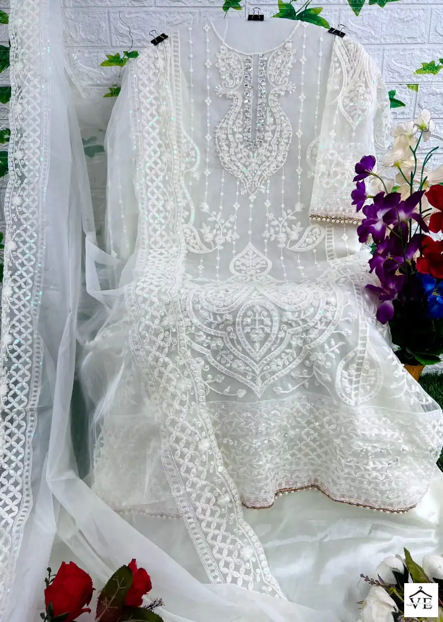Dinsaa 211 Organza Wholesale Pakistani Suit Catalog — Wholesale Salwar Suits, MPA wholesale from Surat - Gallery Image 14