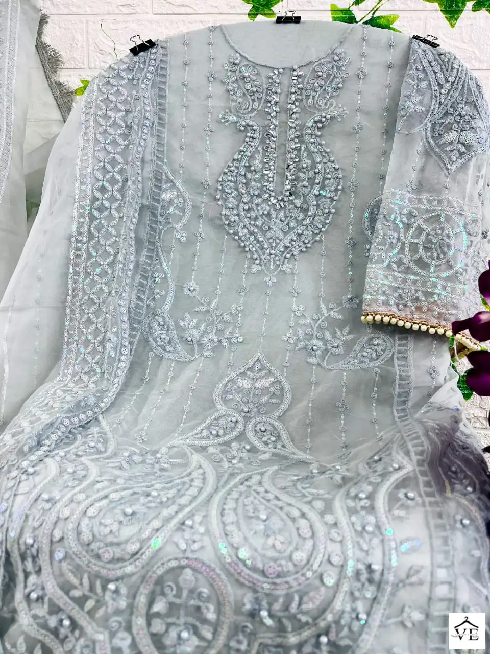 Dinsaa 211 Organza Wholesale Pakistani Suit Catalog — Wholesale Salwar Suits, MPA wholesale from Surat - Gallery Image 12