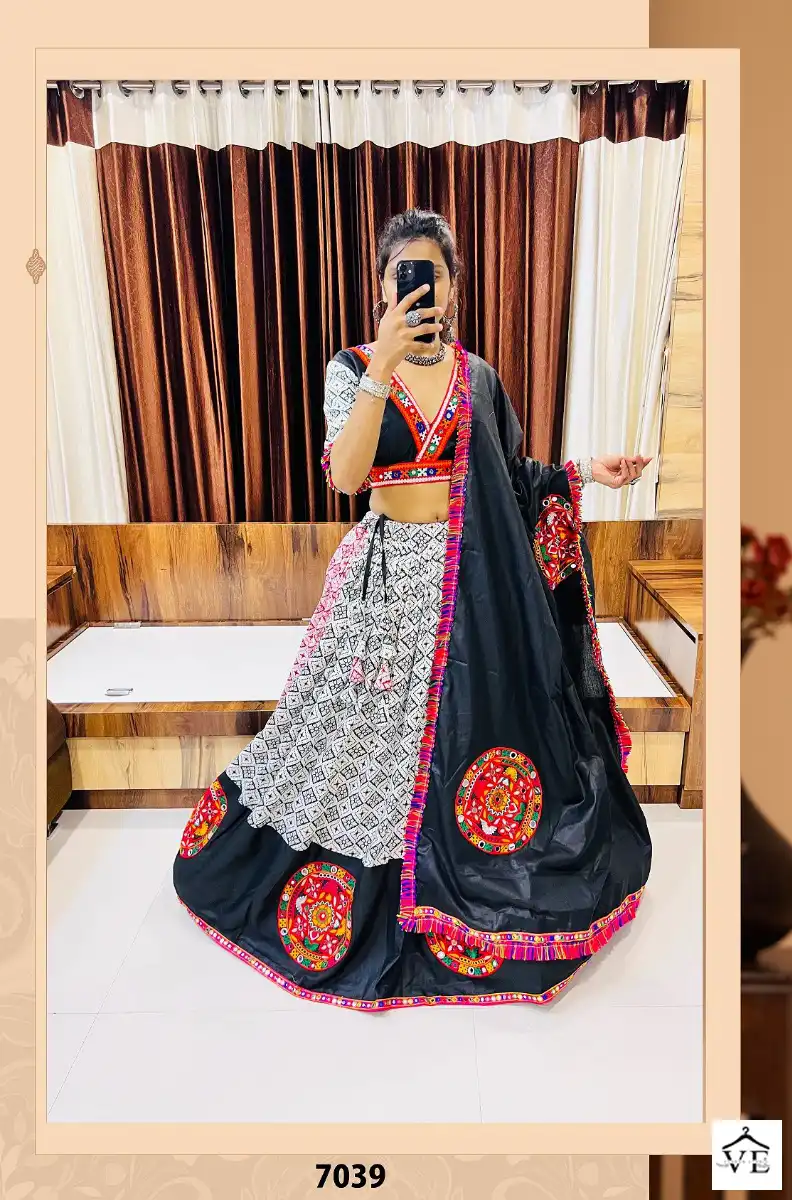 Aawiya Rajwadi Vol-7 Pure Cotton Silk Wholesale Navratri Lehenga Choli Catalog — Wholesale Lehenga, MPA wholesale from Surat — view 9