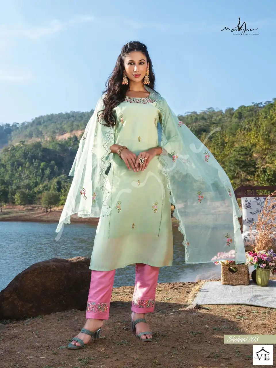 Vardan Ethnic Shehnai Vol 2 Heavy Viscous Silk Wholesale Readymade Salwar Suit Catalog - Image 4