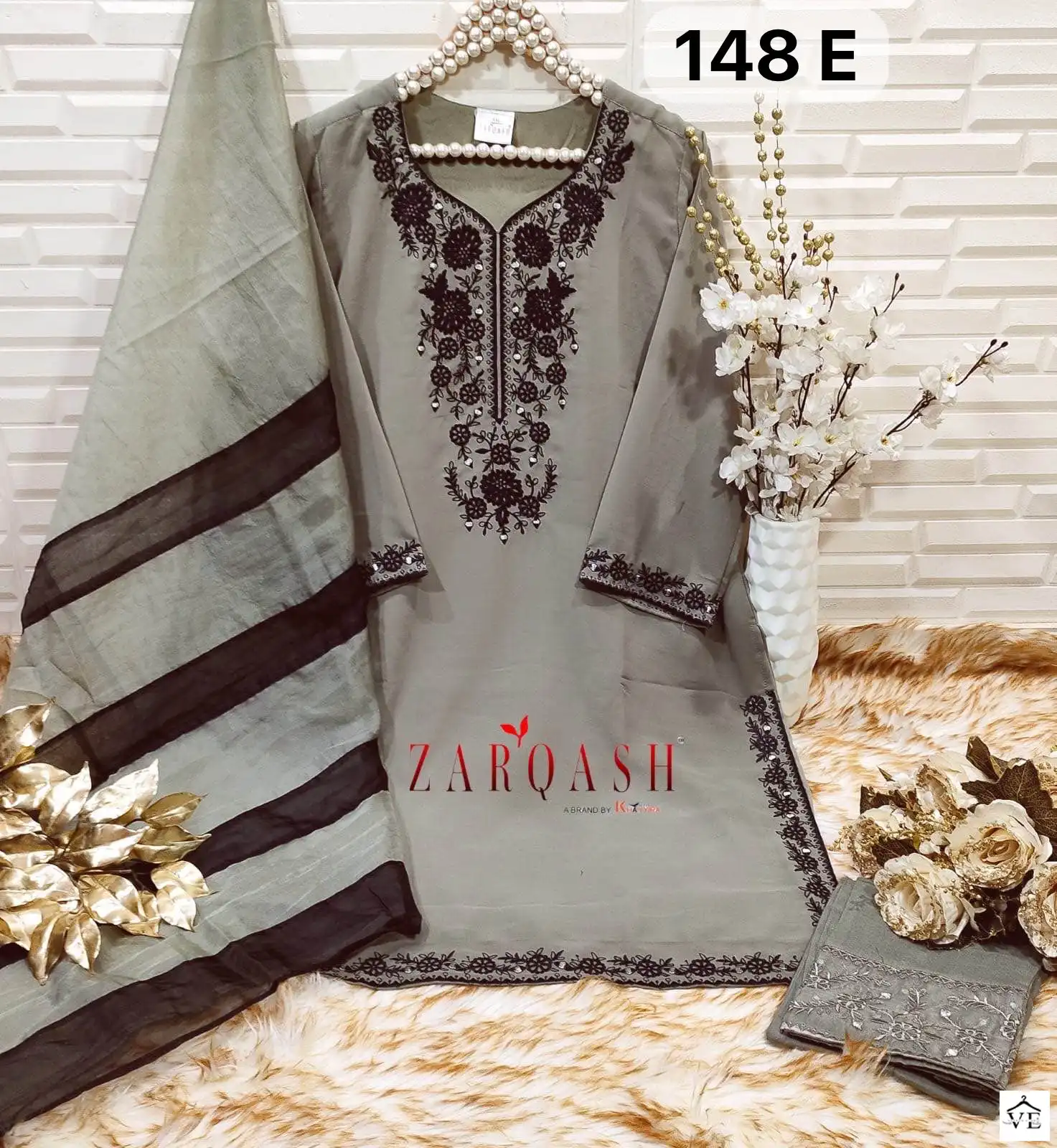 Zarqash Z 148 Georgette Wholesale Designer Pakistani Readymade Salwar Suit Catalog — Wholesale Salwar Suits, MPA wholesale from Surat — view 15