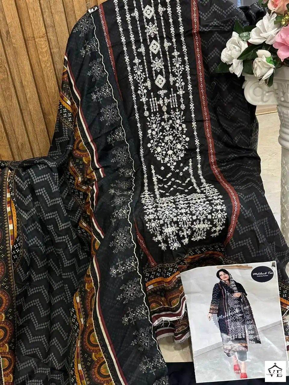 Mehboob 1183-A Luxury Lawn Wholesale Pakistani Suit — Wholesale Salwar Suits, MPA wholesale from Surat — view 3