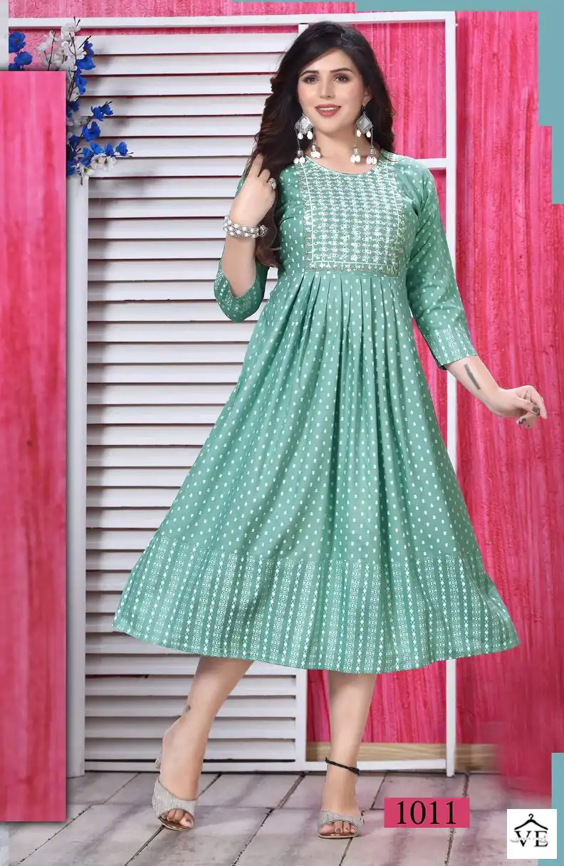 Vardan Ethnic Beauty Queen Especual 2 Heavy Rayon 14 Kg Wholesale Long Kurtis Catalog — Wholesale Kurtis, MPA wholesale from Surat - Gallery Image 2