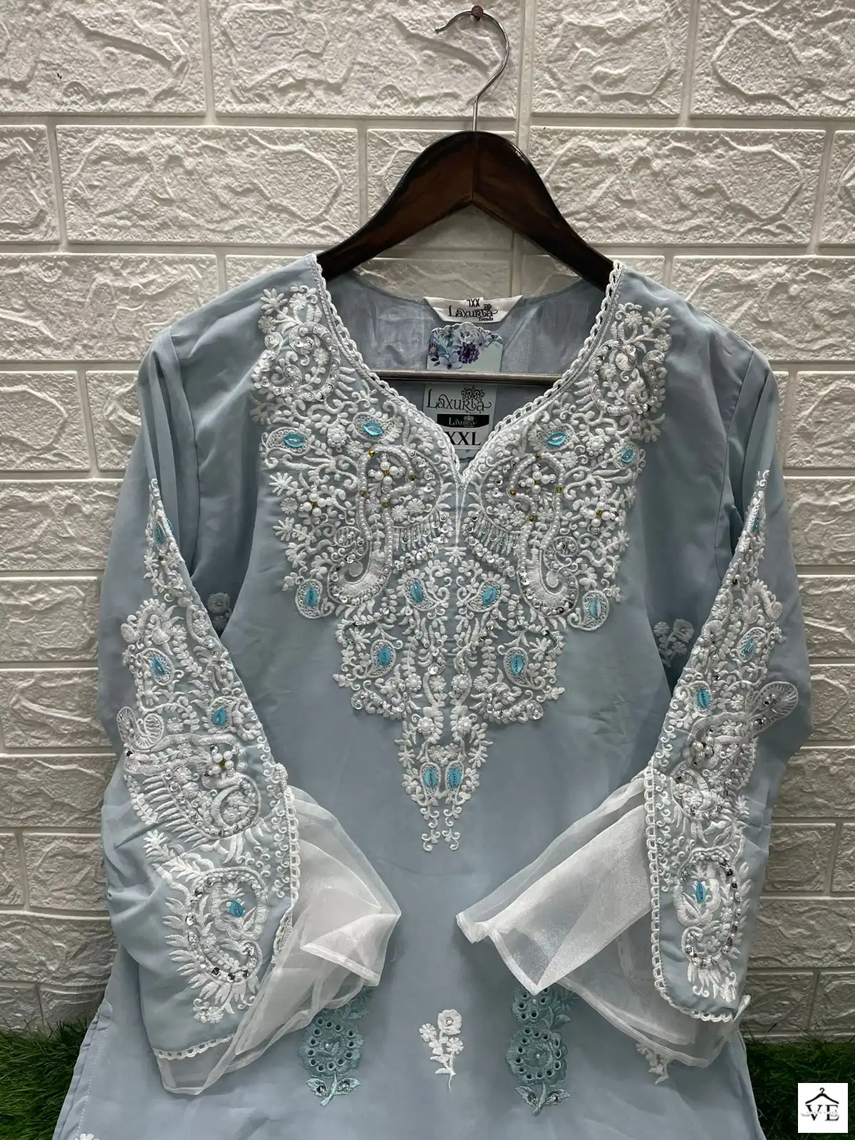 Laxuria D No 1283 Georgette Wholesale Designer Pakistani Readymade Salwar Suit Catalog — Wholesale Salwar Suits, MPA wholesale from Surat — view 3