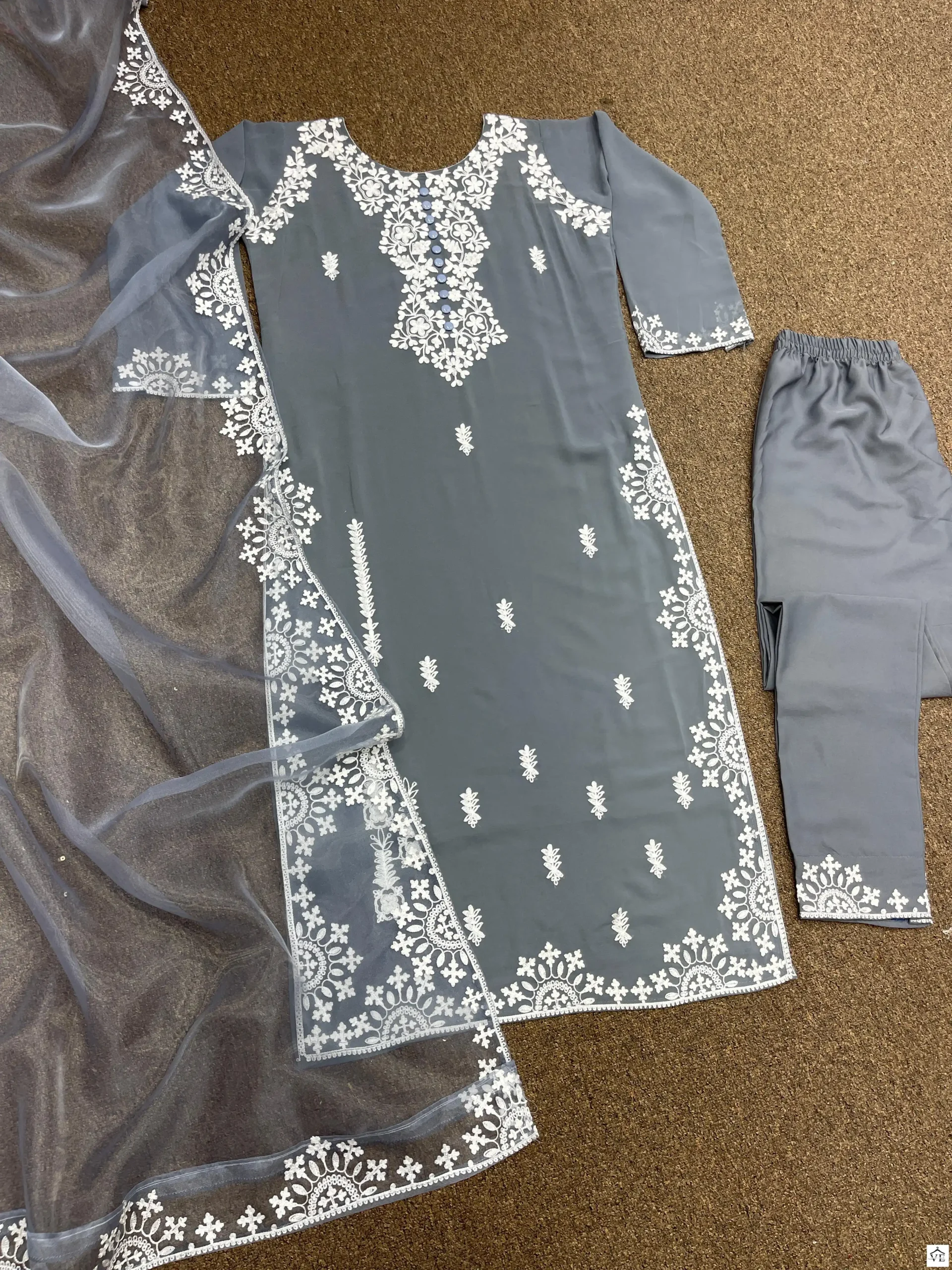 Vardan Ethnic Hk 1535 Georgette Wholesale Designer Pakistani Readymade Salwar Suit Catalog — Wholesale Salwar Suits, MPA wholesale from Surat — view 3