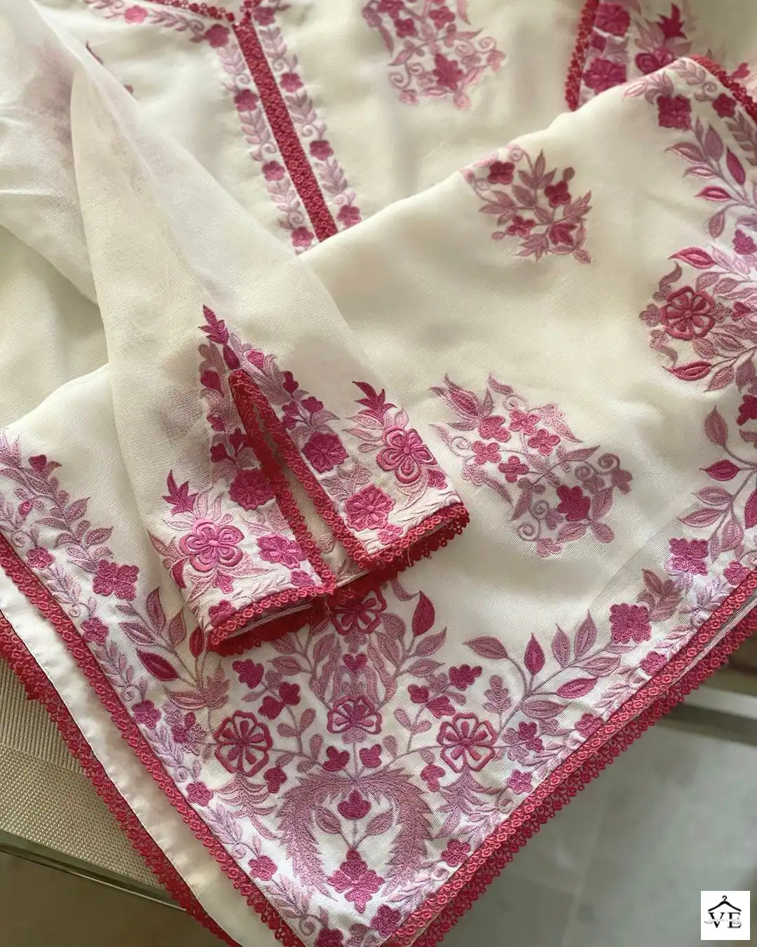 Vardan Ethnic Hk 1547 Georgette Wholesale Designer Pakistani Readymade Salwar Suit Catalog — Wholesale Salwar Suits, MPA wholesale from Surat — view 3
