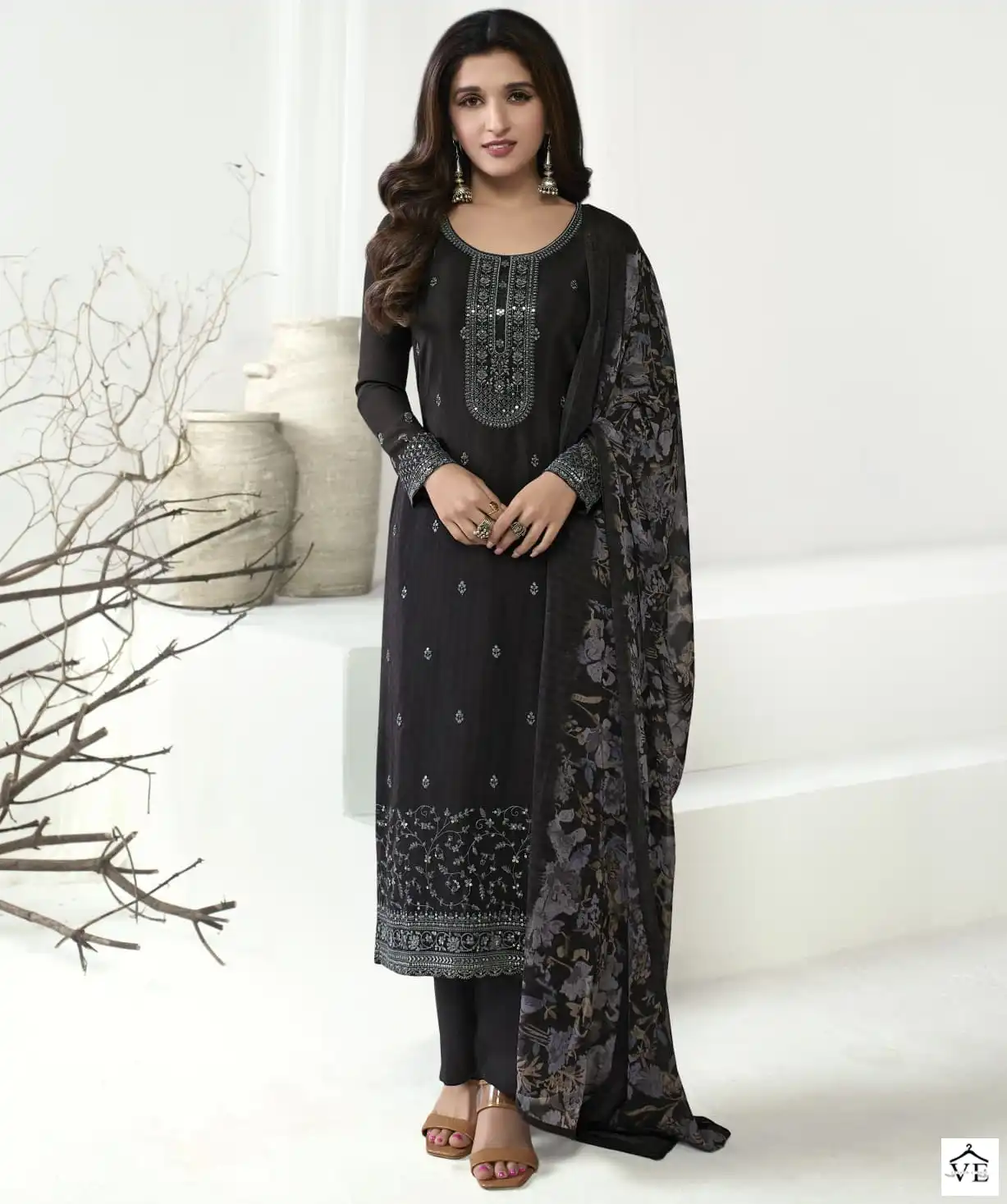 Vinay Royal Crepe-43 Royal Crepe Wholesale Designer Suits Catalog — Wholesale Salwar Suits, MPA wholesale from Surat — view 1