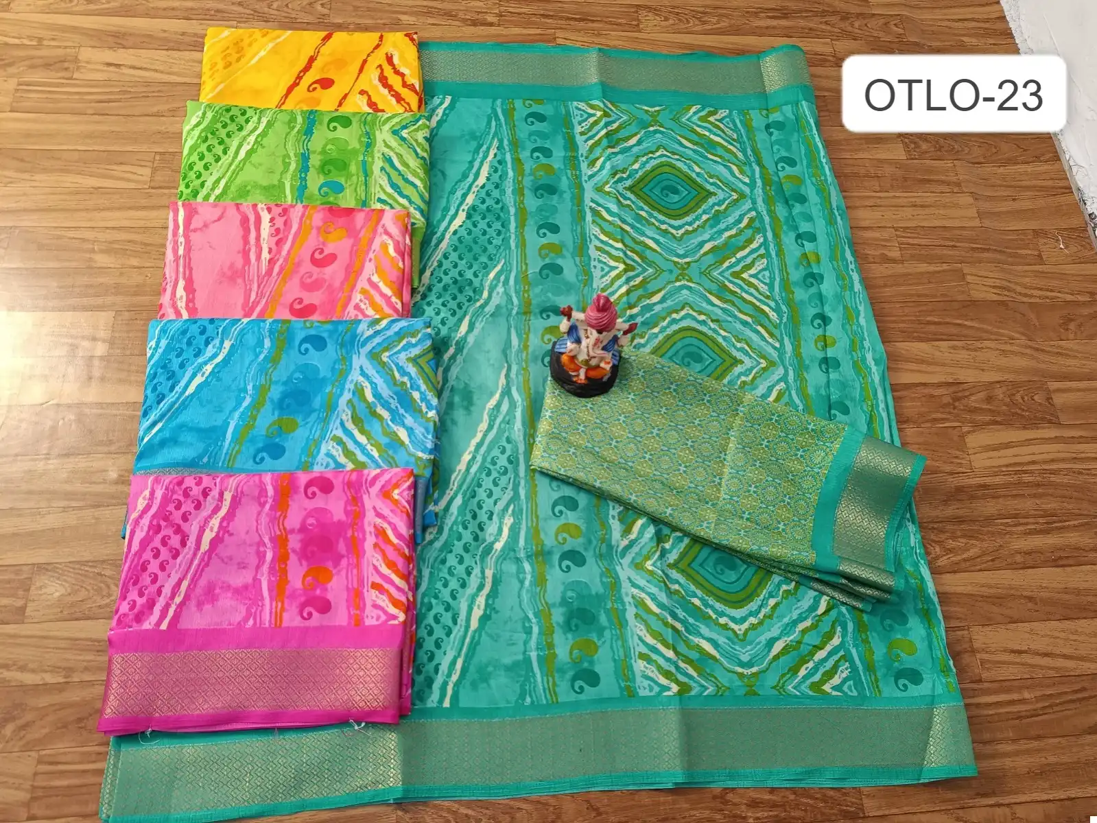 Vardan Ethnic Otlo 23 Dolla Silk Wholesale Sarees Catalog — Wholesale Sarees, MPA wholesale from Surat — view 7