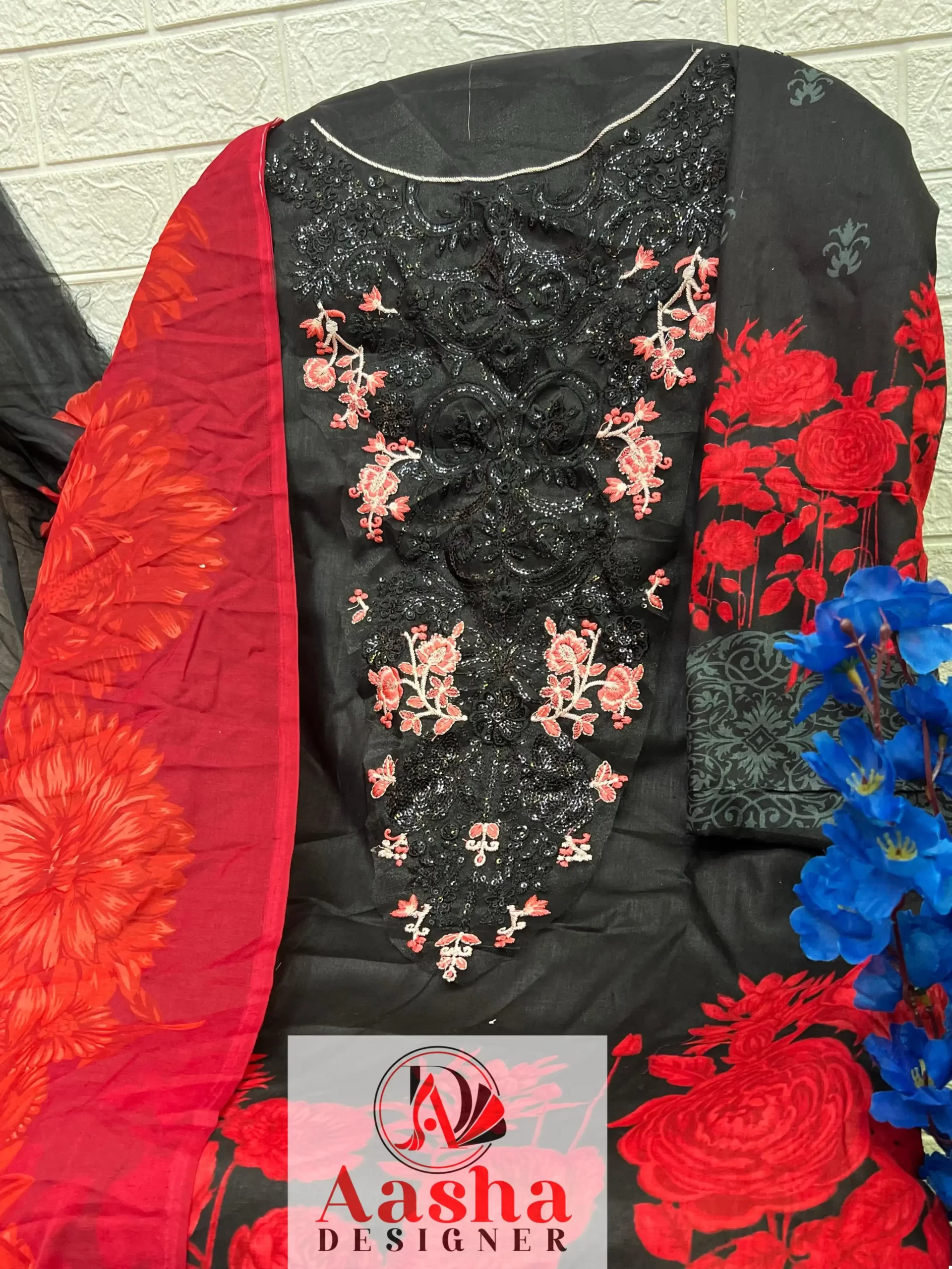 VE M Prints Vol-6 Pure Cotton Wholesale Salwar Suit Catalog — Wholesale Salwar Suits, MPA wholesale from Surat — view 4