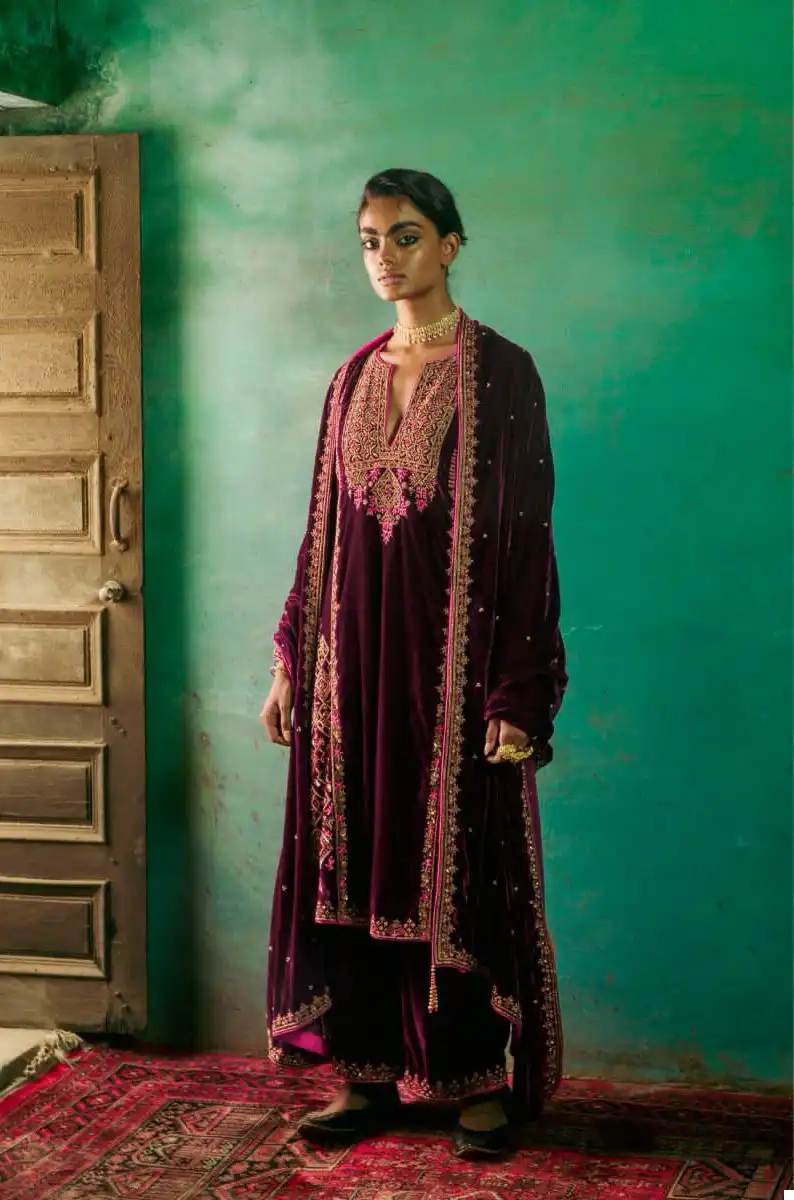Deepsy Suits Firodus Velvet Collection Velvet Wholesale Winter Suits Catalog — Wholesale Salwar Suits, MPA wholesale from Surat - Gallery Image 5