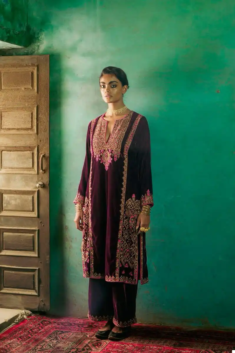Deepsy Suits Firodus Velvet Collection Velvet Wholesale Winter Suits Catalog — Wholesale Salwar Suits, MPA wholesale from Surat - Gallery Image 3