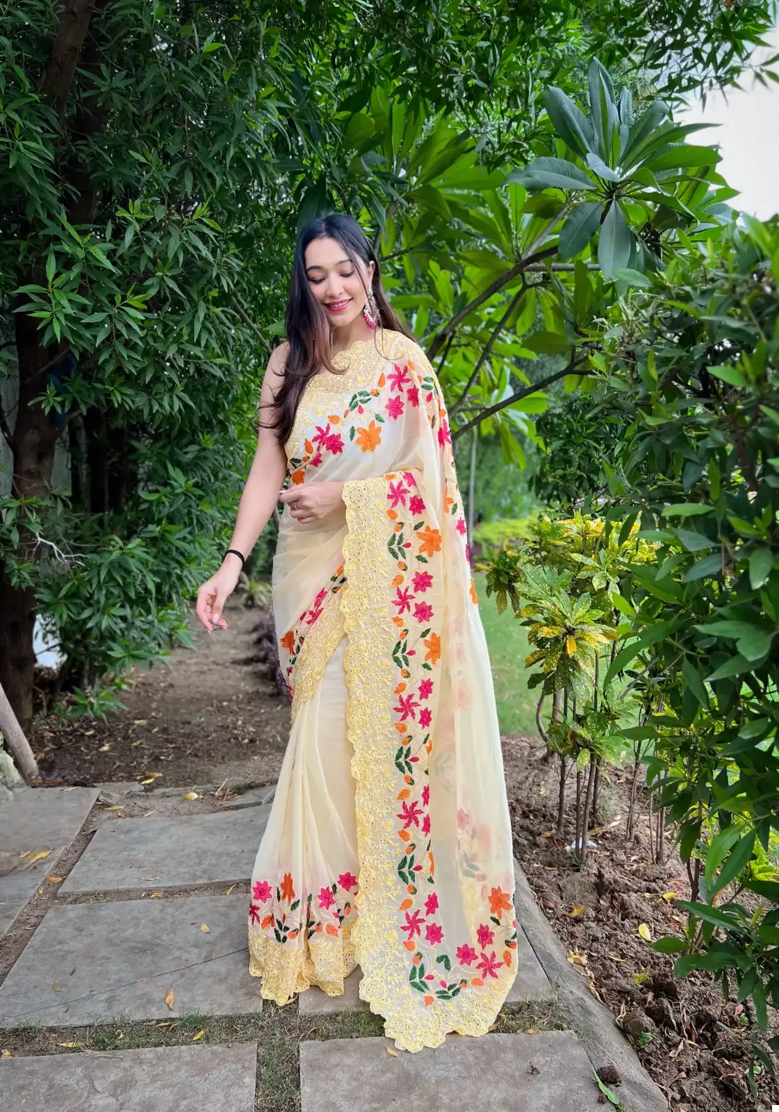 Shree Trends Jimmy Georgette Wholesale Party Wear Saree Catalog — Wholesale Sarees, MPA wholesale from Surat - Gallery Image 3
