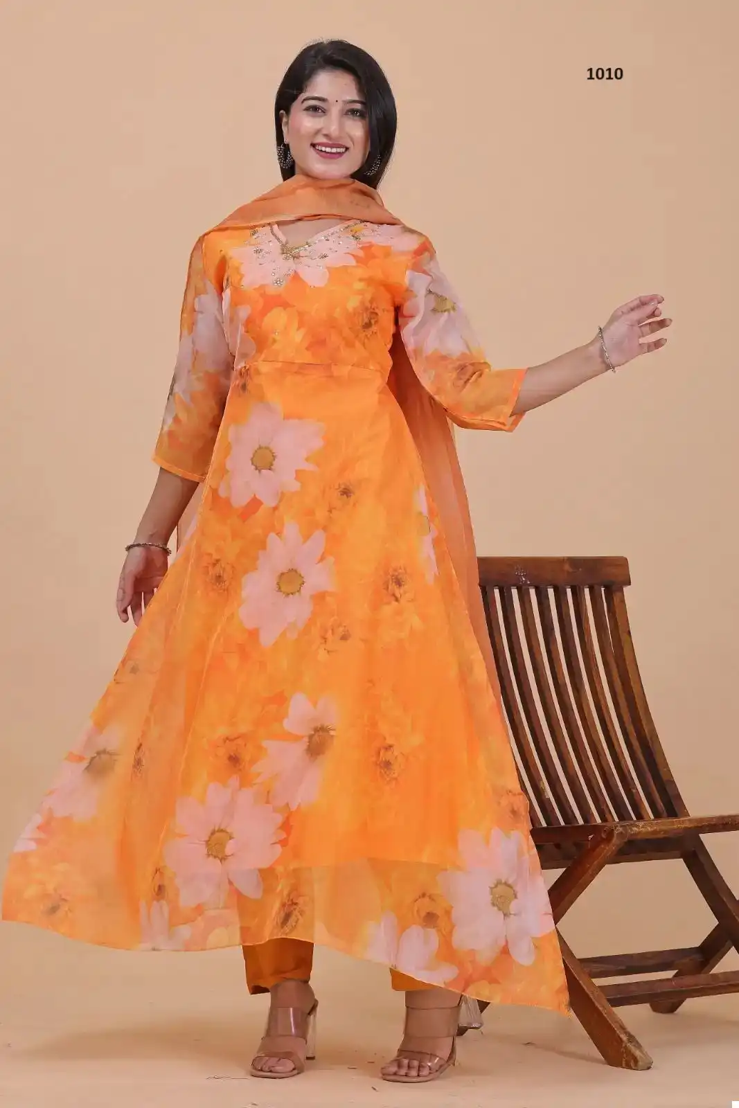 VE Kalyani Soft Organza Wholesale Combo Set Readymade Suits Catalog — Wholesale Salwar Suits, MPA wholesale from Surat — view 10