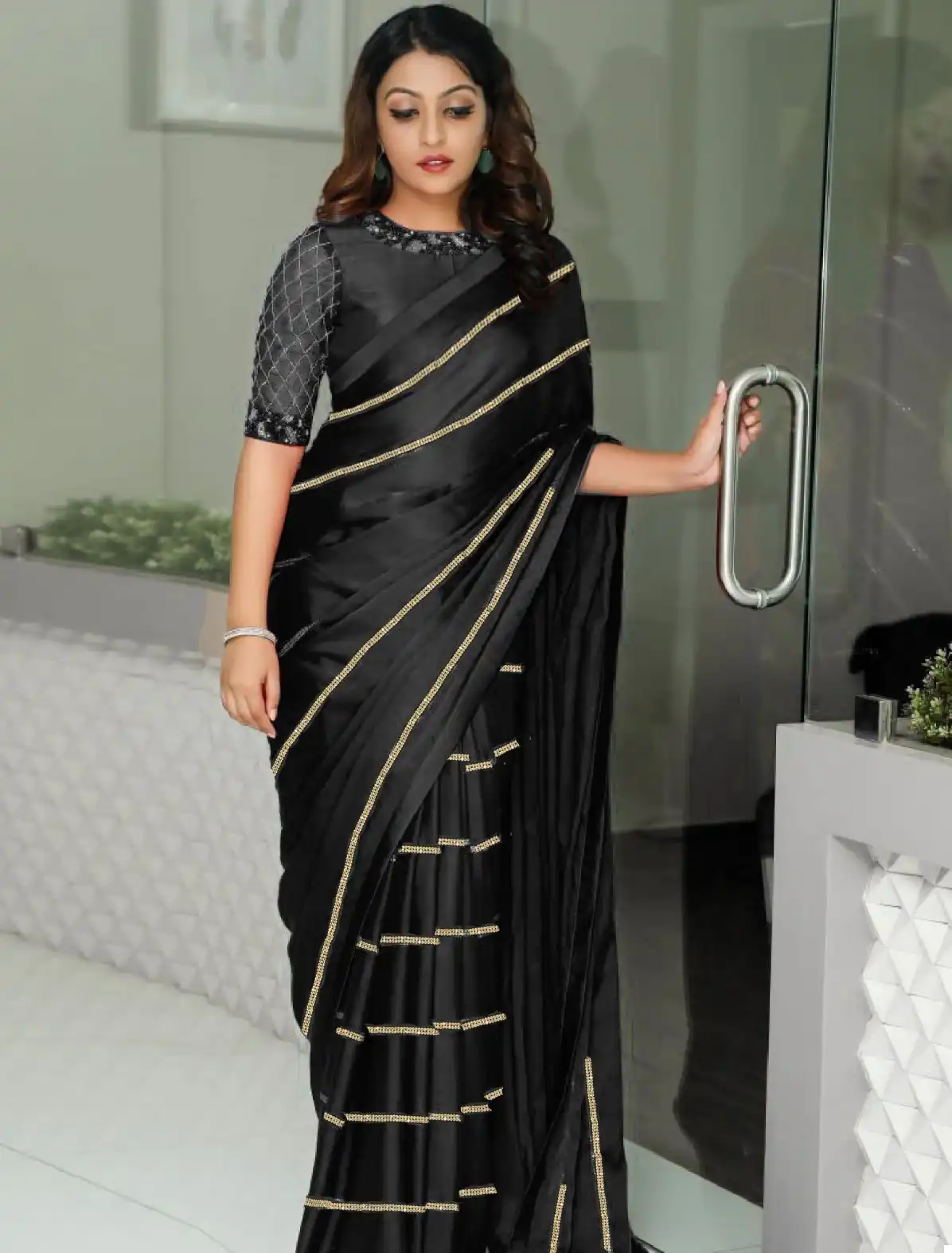 Vardan Ethnic Red Label Premiuim Vichitra Wholesale Sarees Catalog — Wholesale Sarees, MPA wholesale from Surat — view 1