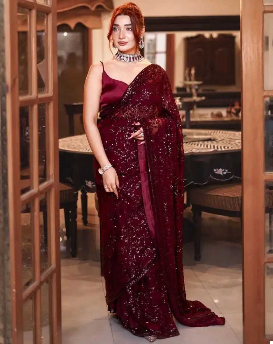 VE-1098 Georgette Wholesale Designer Saree