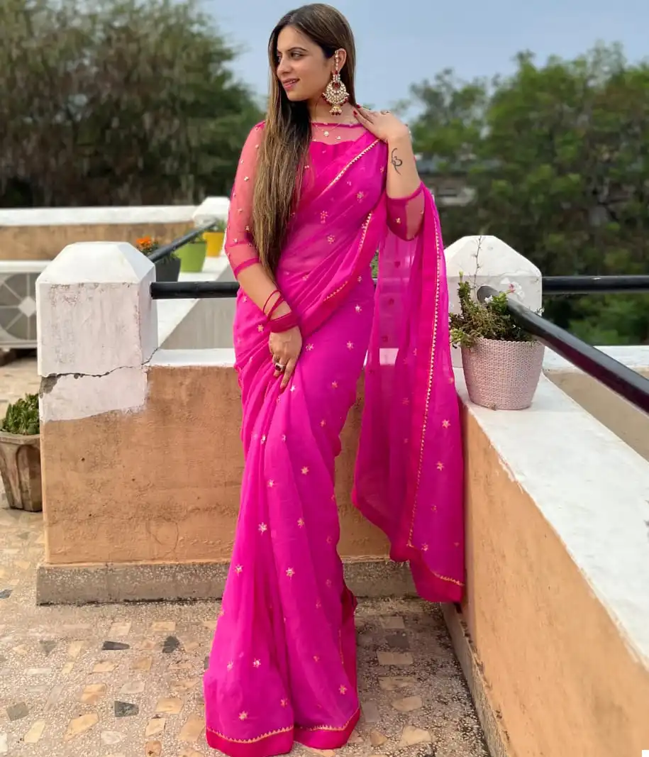 Vardan Ethnic D.No 536 Georgette Wholesale Fancy Sarees