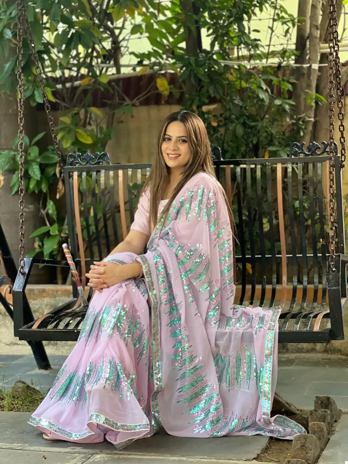 Vardan Ethnic Jr 574 Georgette Wholesale Fancy Sarees - Image 4