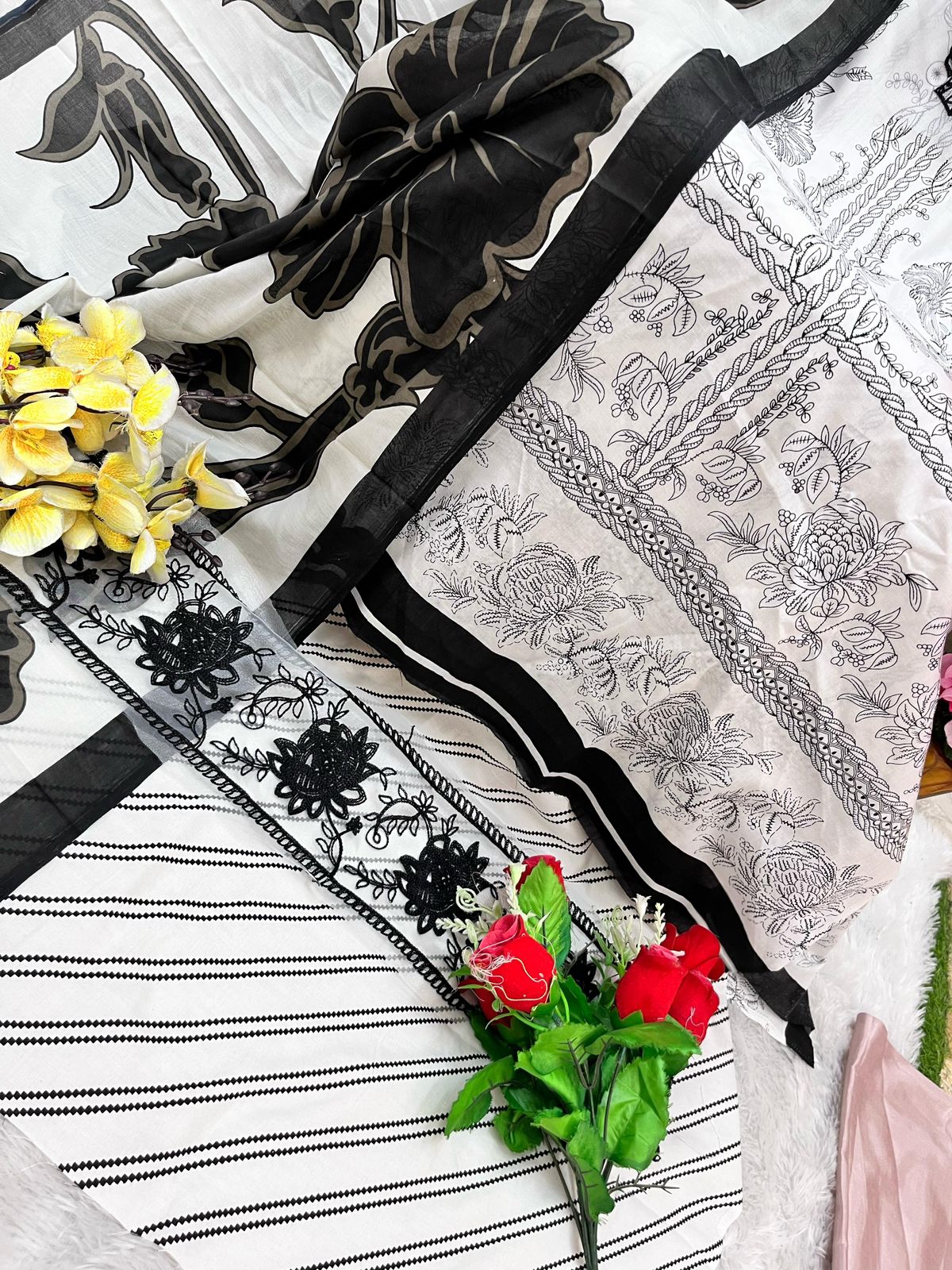 Maria.B Mb 103 Cotton Printed Wholesale Pakistani Salwar Suit - Image 2