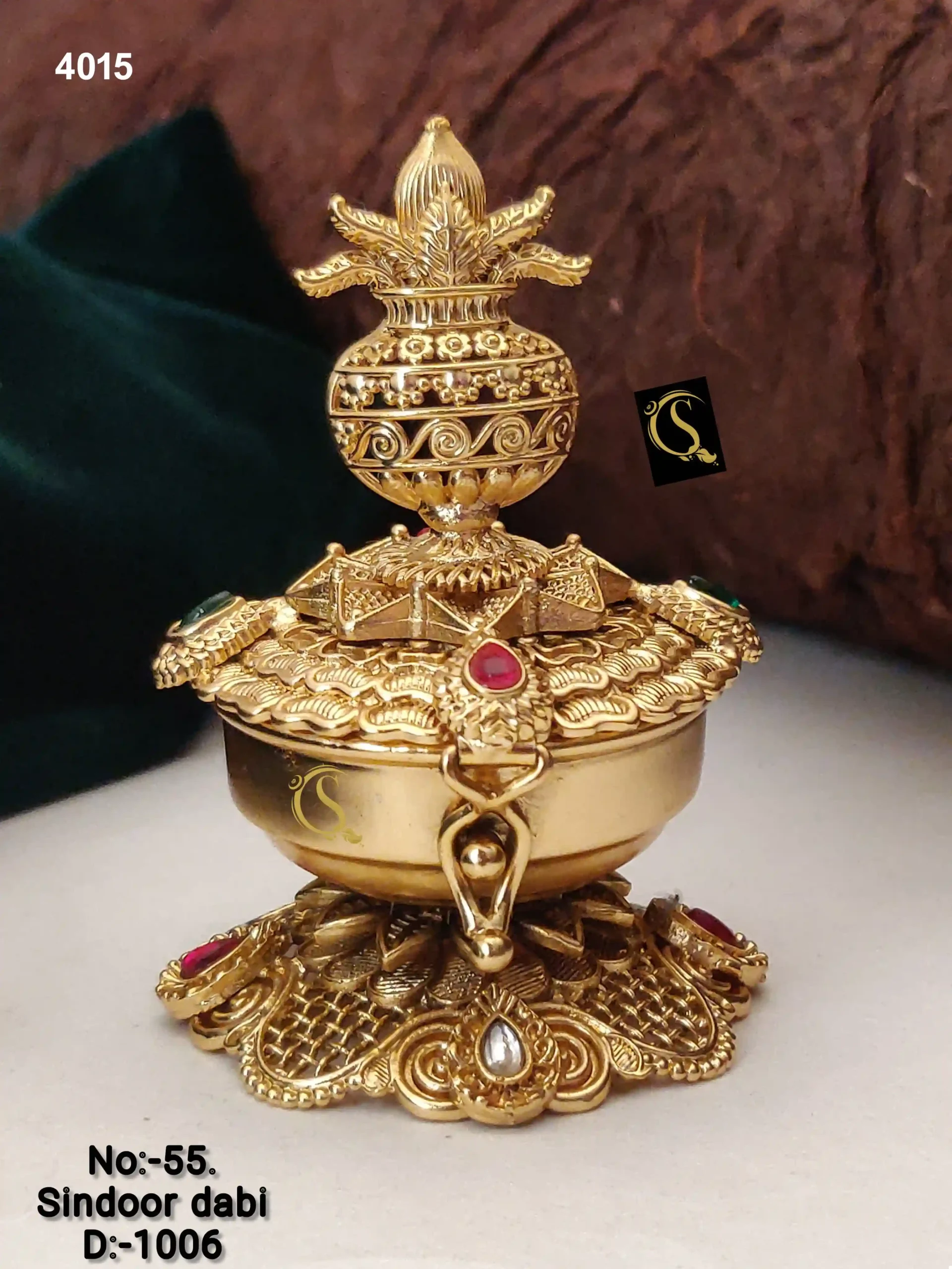 Traditional Gold-Plated Sindoor Dabi With Intricate Carvings
