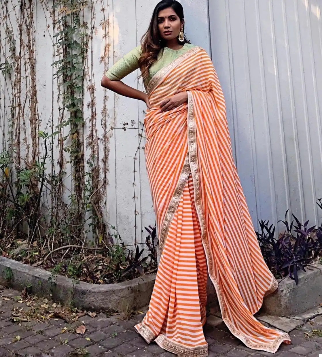 Vardan Ethnic Do.No 525 Georgette Printed Wholesale Fancy Sarees