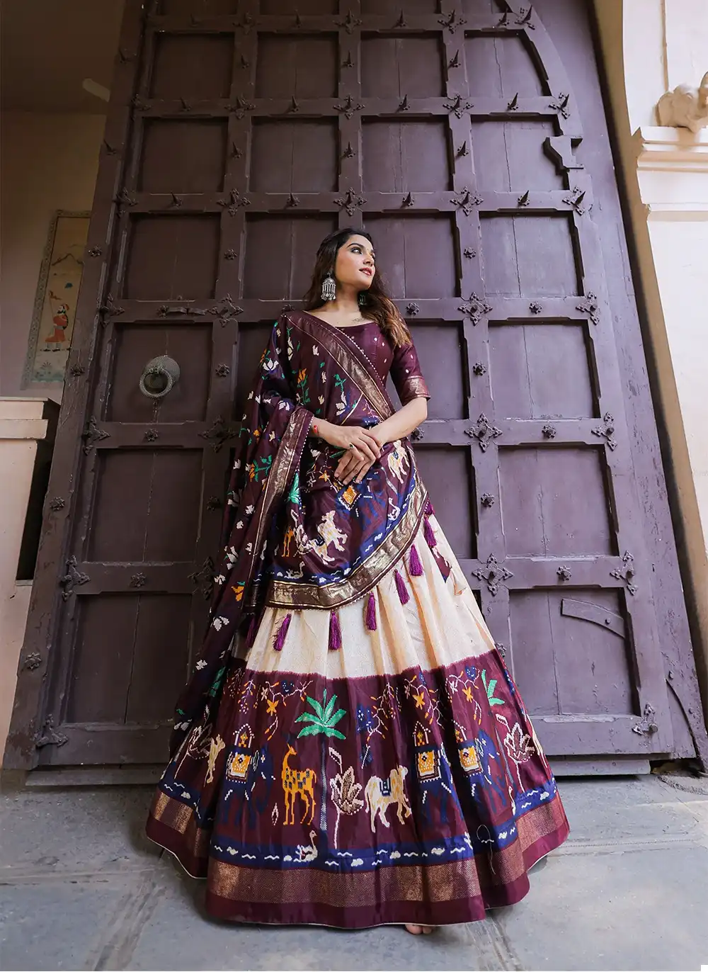 Vardan Ethnic Dola Silk Wholesale Lehenga Catalog - Image 3