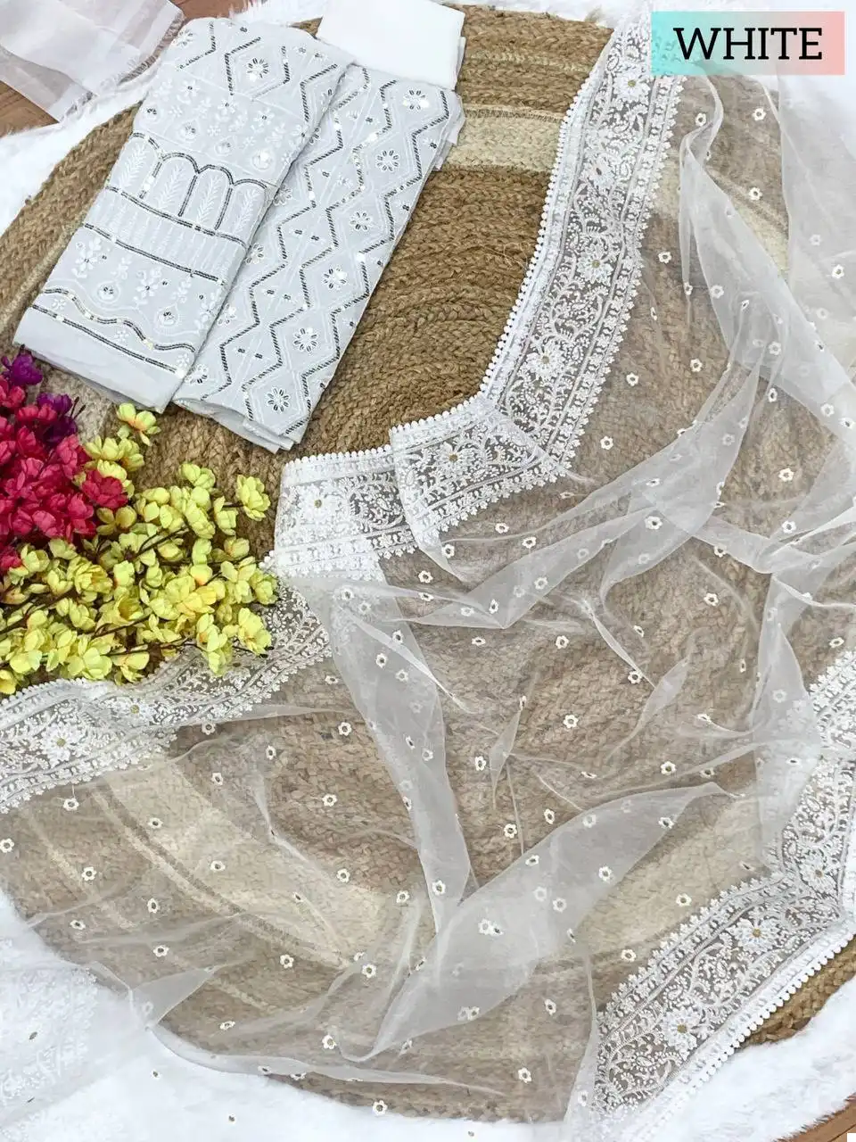 Vardan Ethnic Pink Organza Pure And Light Organza Wholesale Fancy Sarees Catalog - Image 2