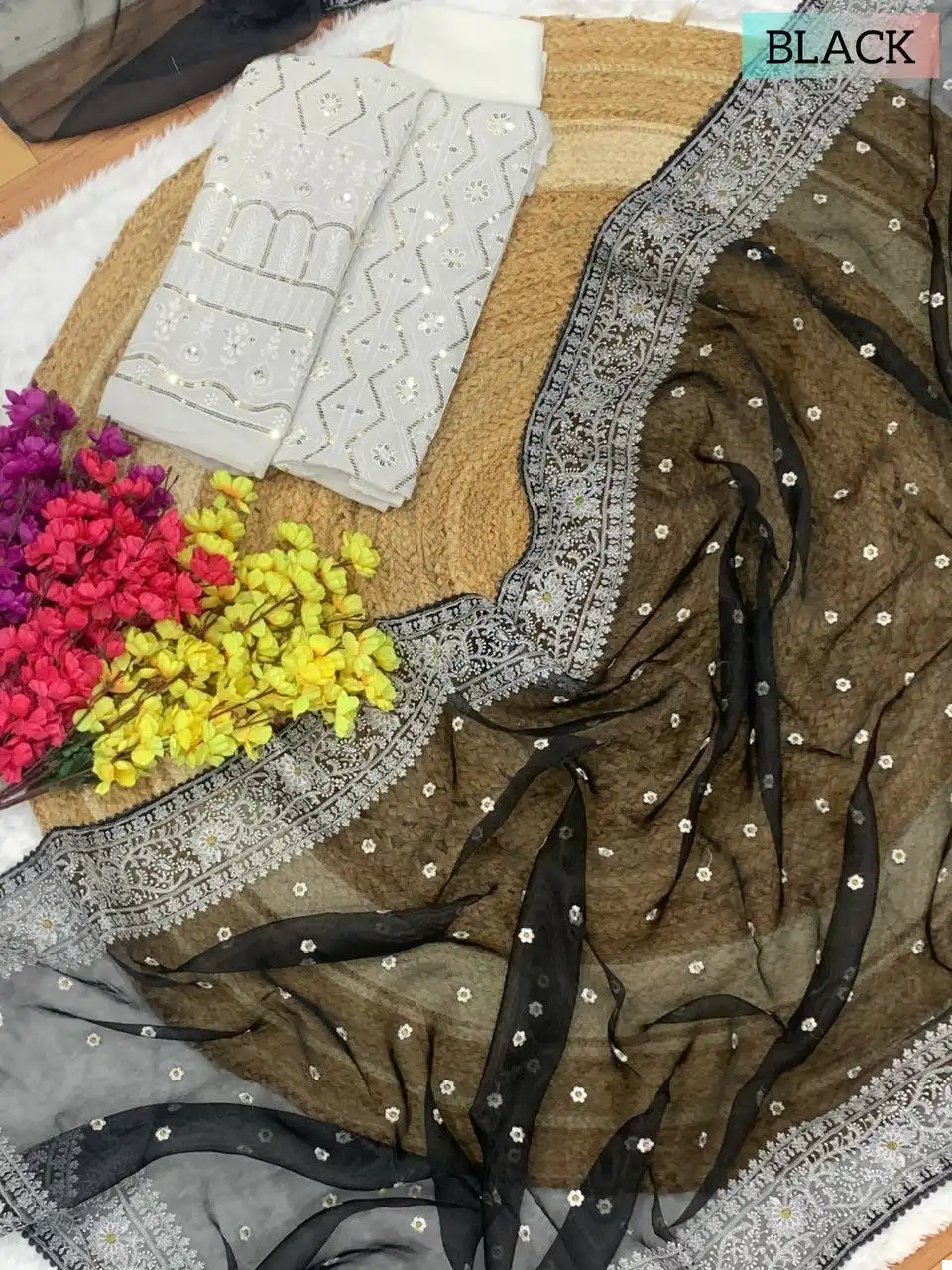 Vardan Ethnic Pink Organza Pure And Light Organza Wholesale Fancy Sarees Catalog - Image 5