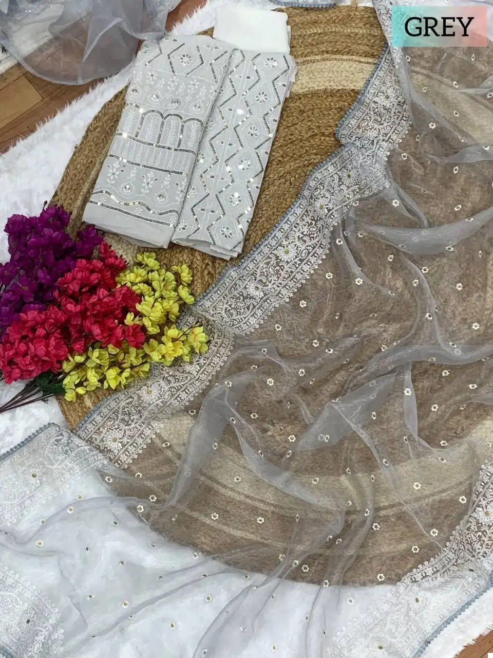 Vardan Ethnic Pink Organza Pure And Light Organza Wholesale Fancy Sarees Catalog - Image 6