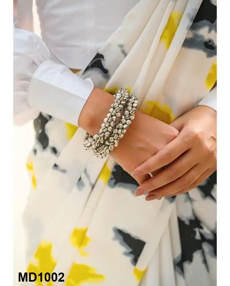 Fashion Berry Md1002 Soft Silk Wholesale Fancy Sarees - Image 2