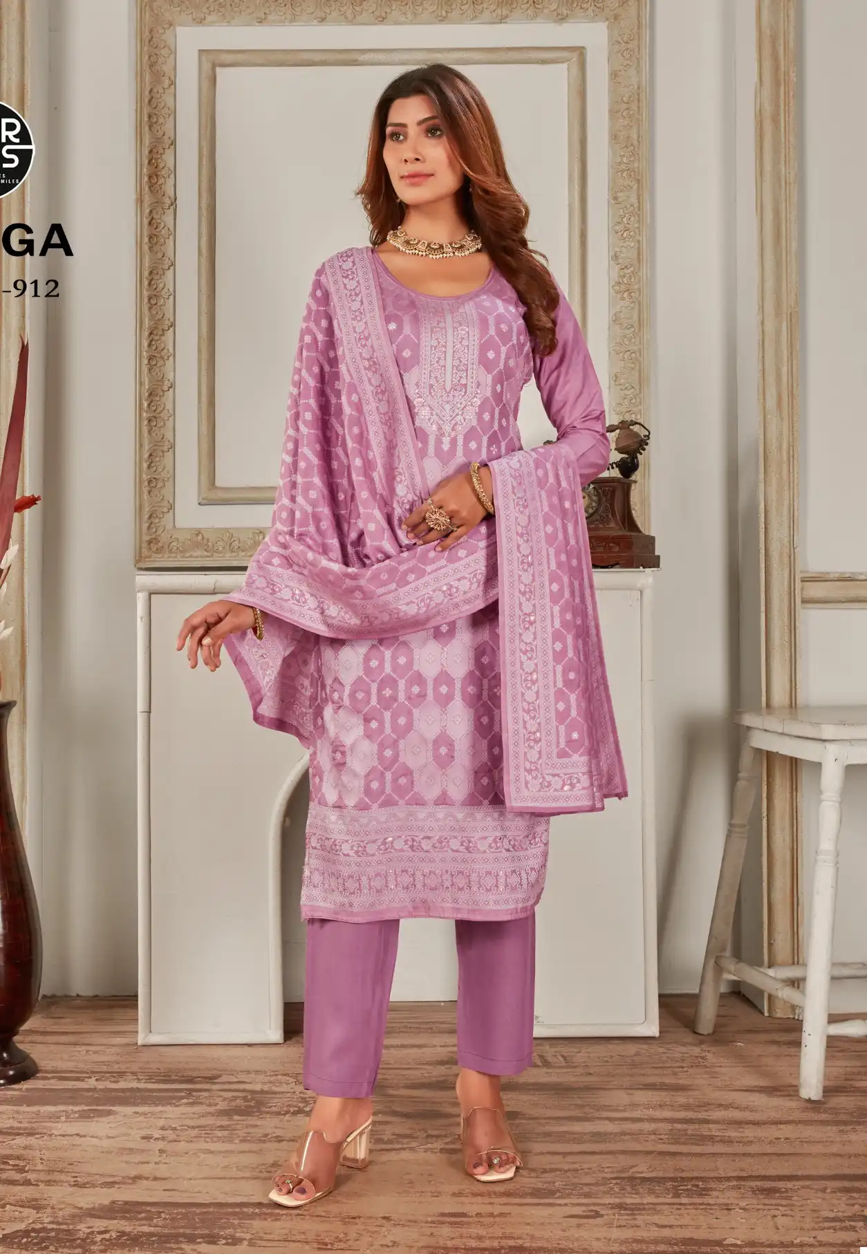 Fourdots Ganga Pure Muslin Wholesale Fancy Salwar Suit Catalog - Image 4