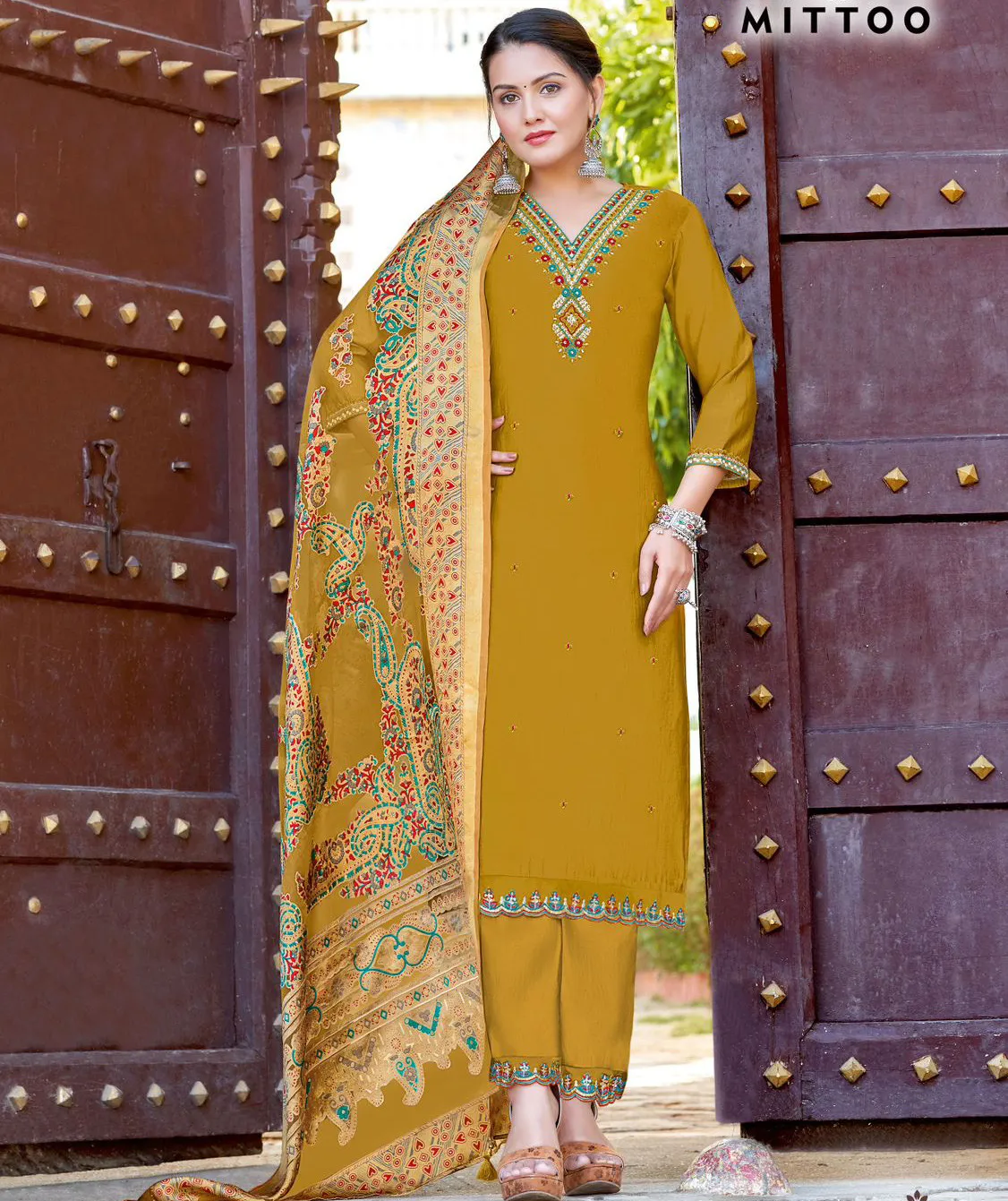 Mittoo Vivah Viscose Wholesale Readymade Salwar Suit Collection