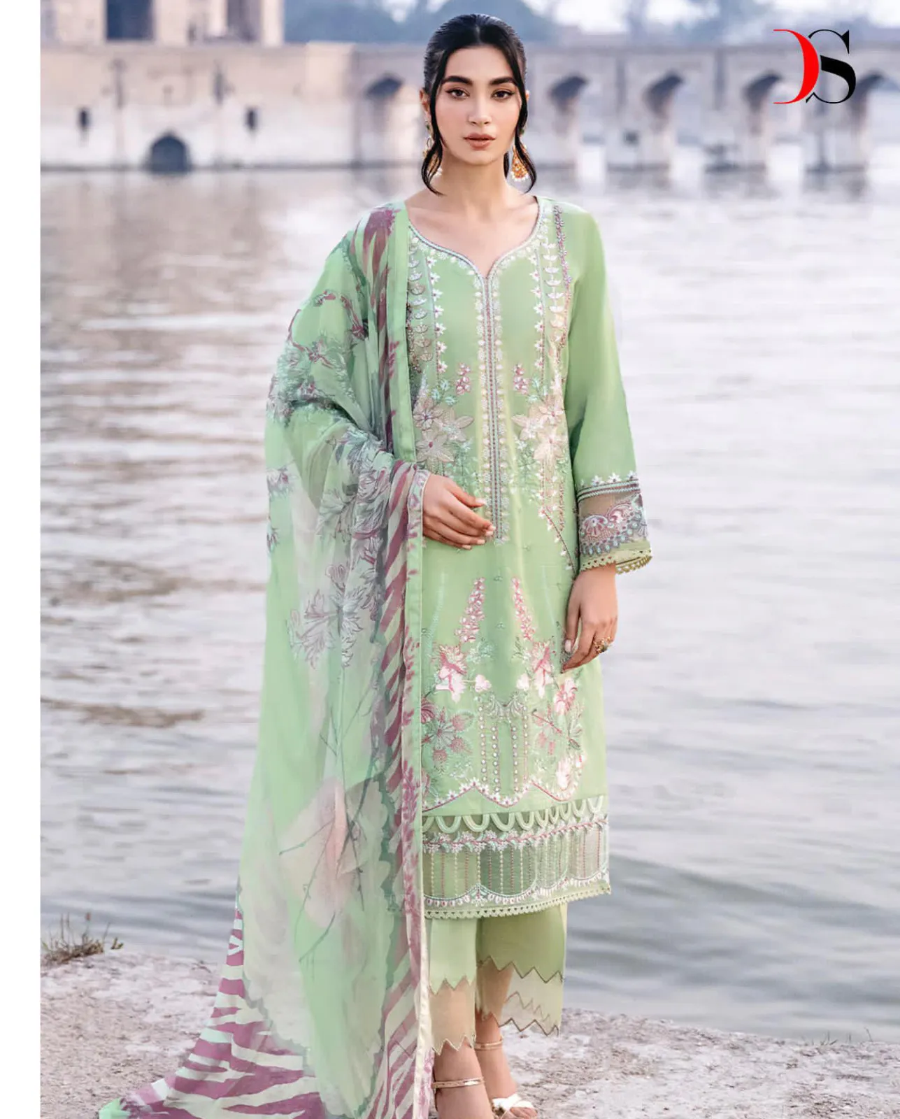 Deepsy Cheveron 24 Chiffon Dupatta Wholesale Pakistani Suit Collection